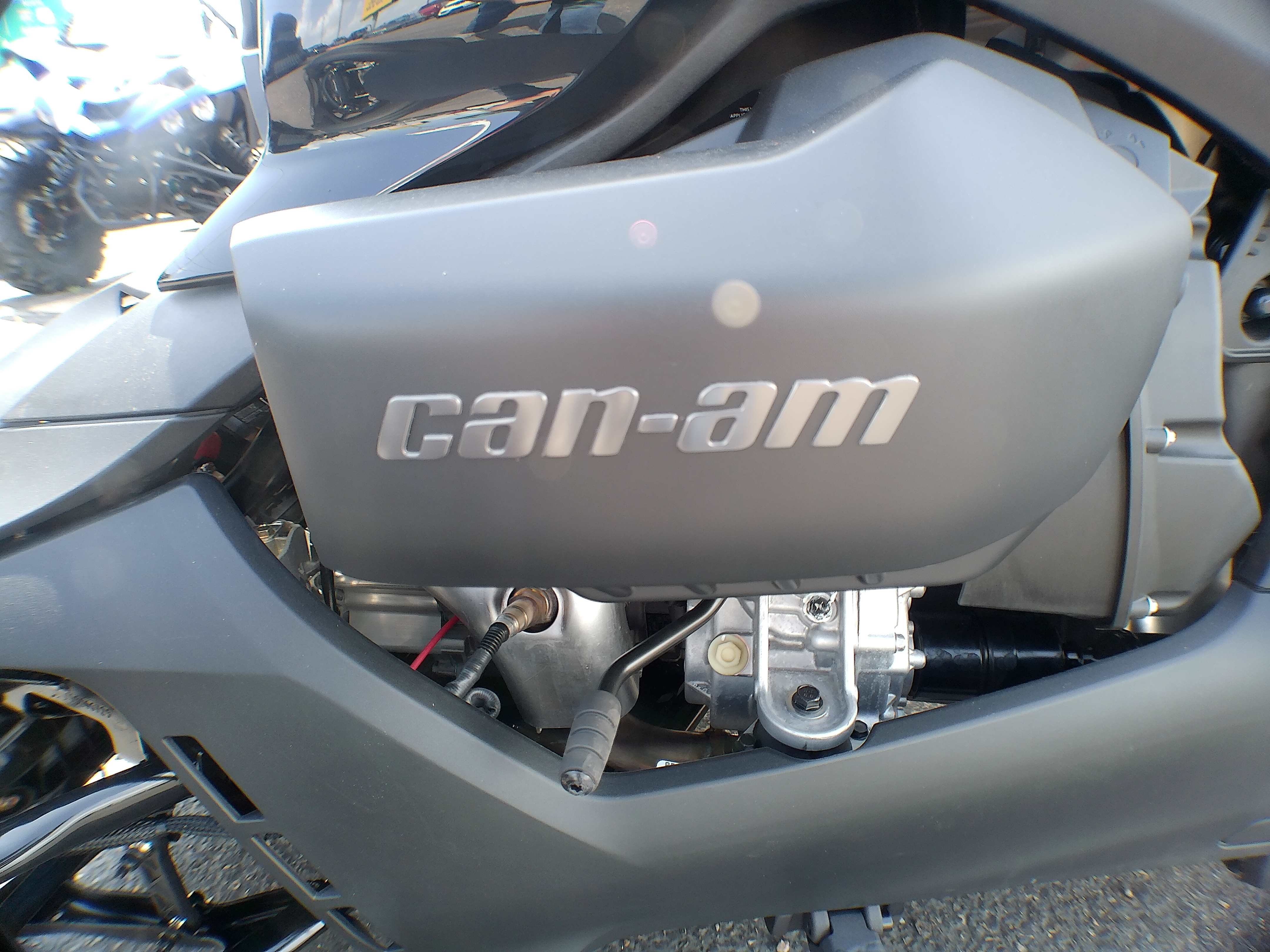 2025 Can-Am RYKER 600 CALI - Photo 2