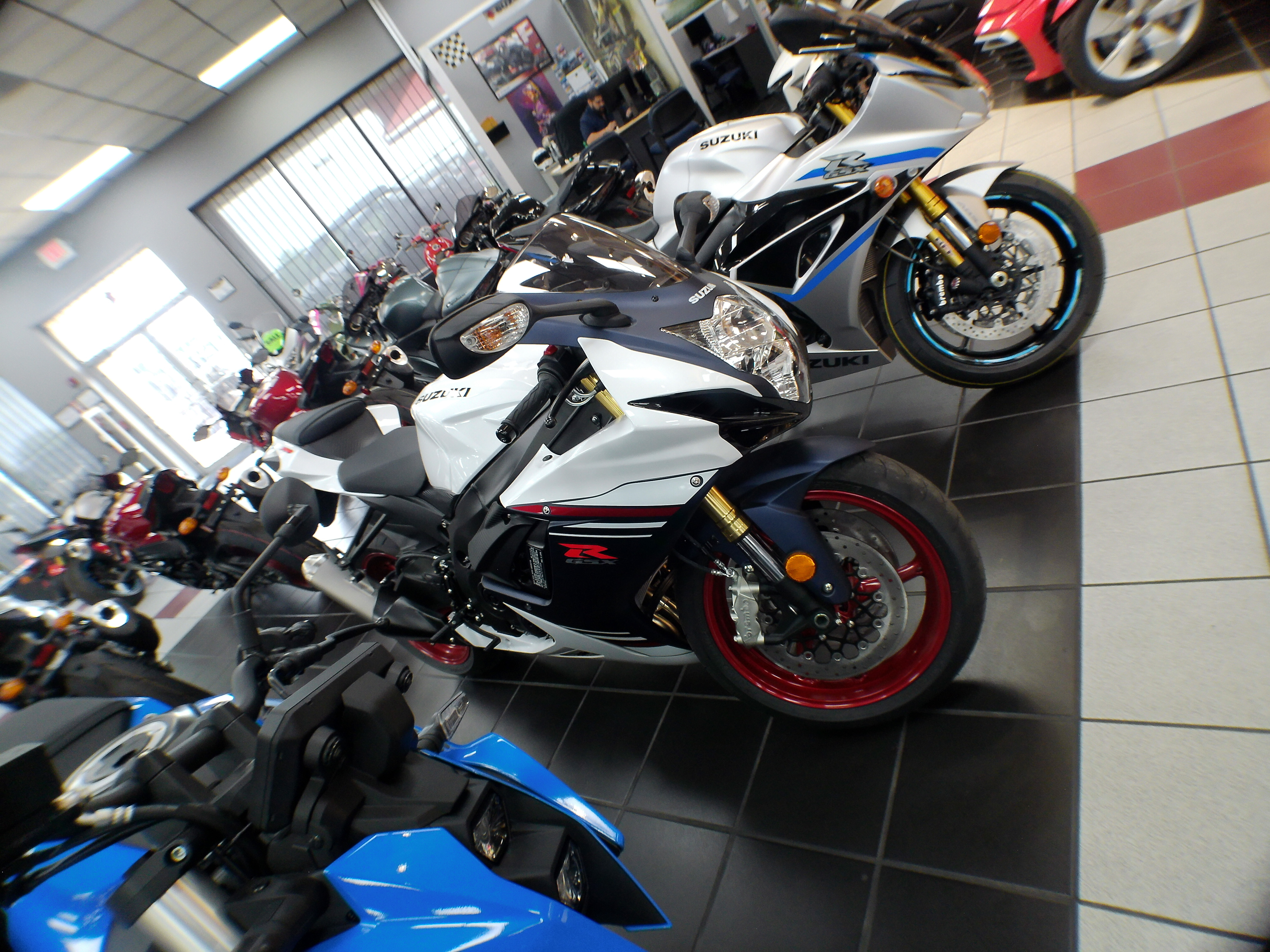 2025 Suzuki GSX-R 750 - Photo 10