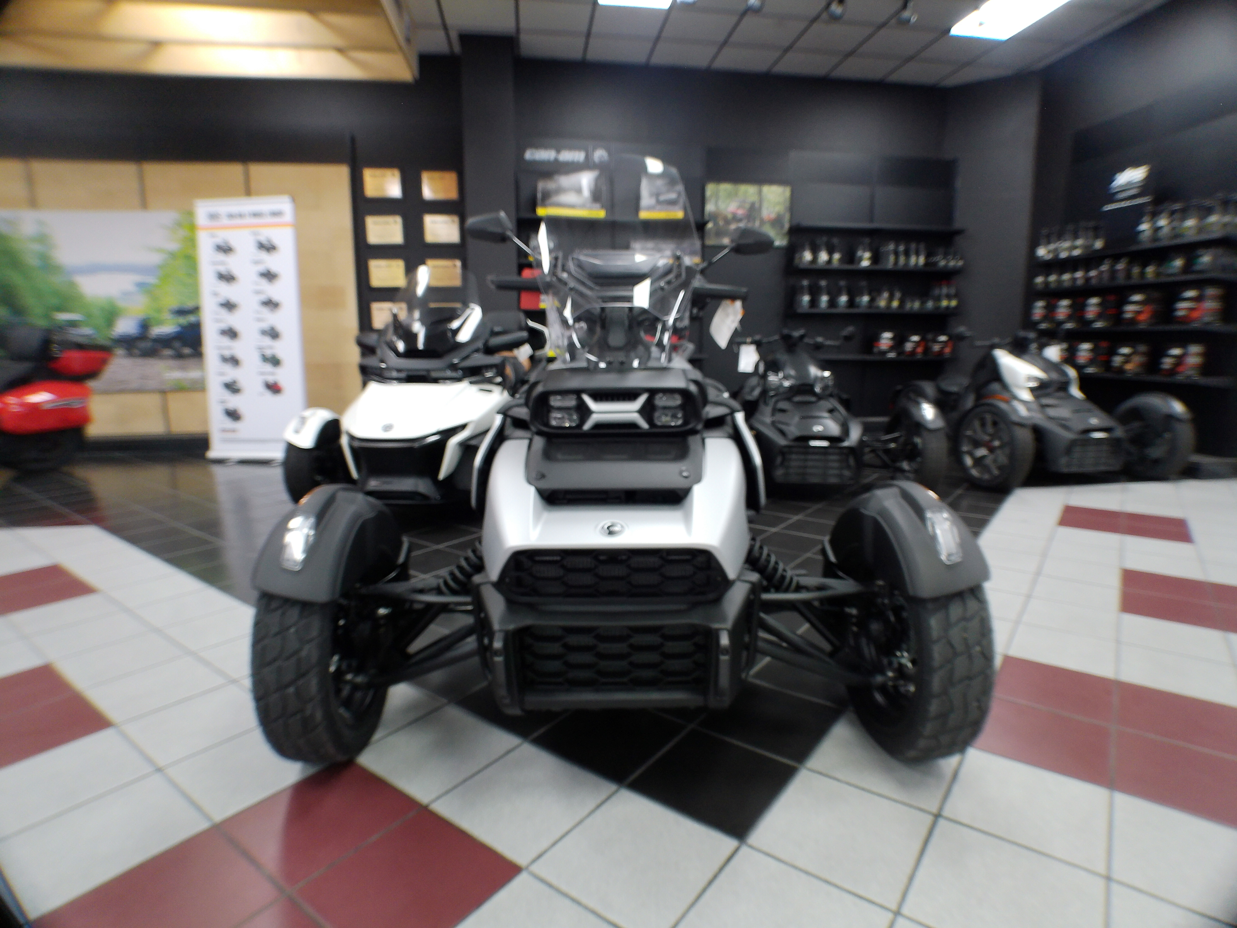 2025 Can-Am RD CANYON SE6 - Photo 7