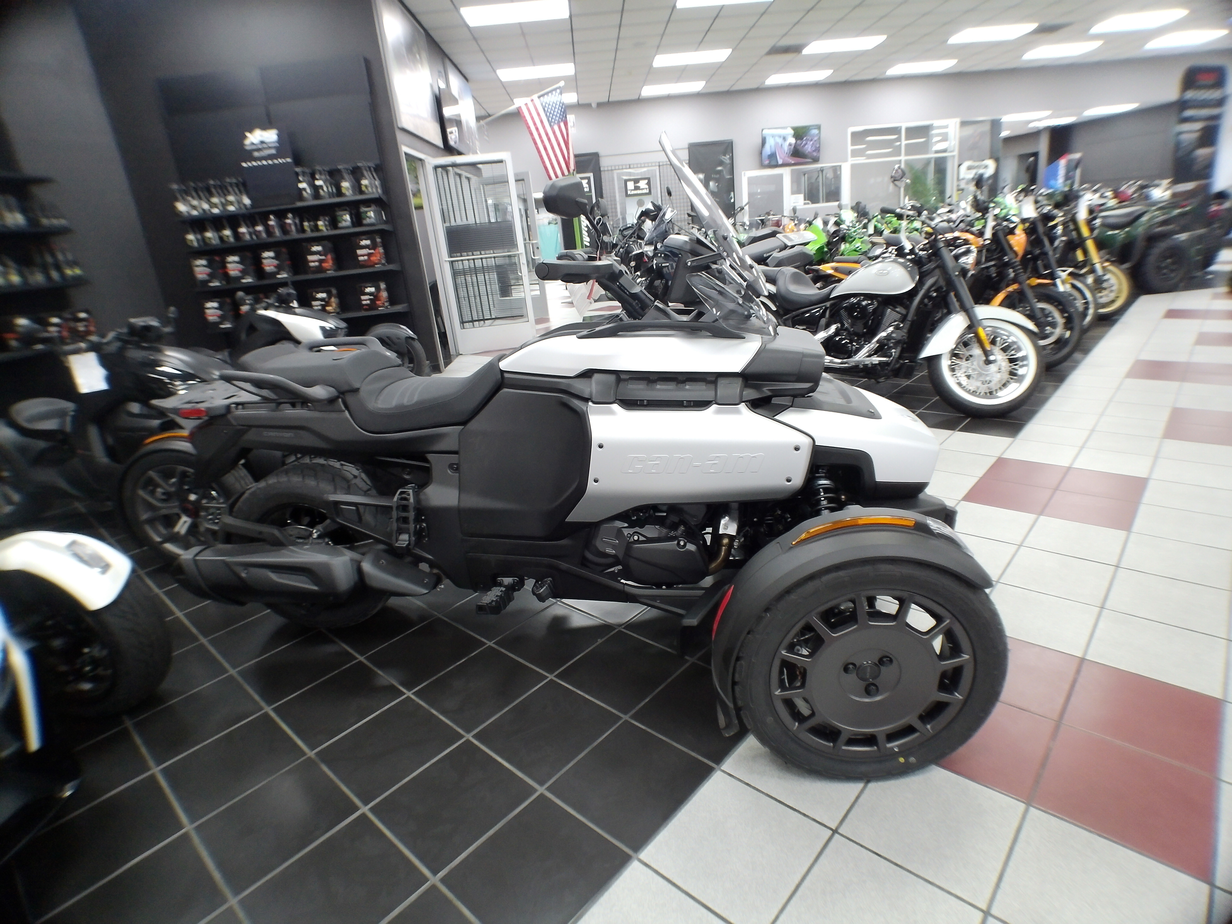 2025 Can-Am RD CANYON SE6 - Photo 8