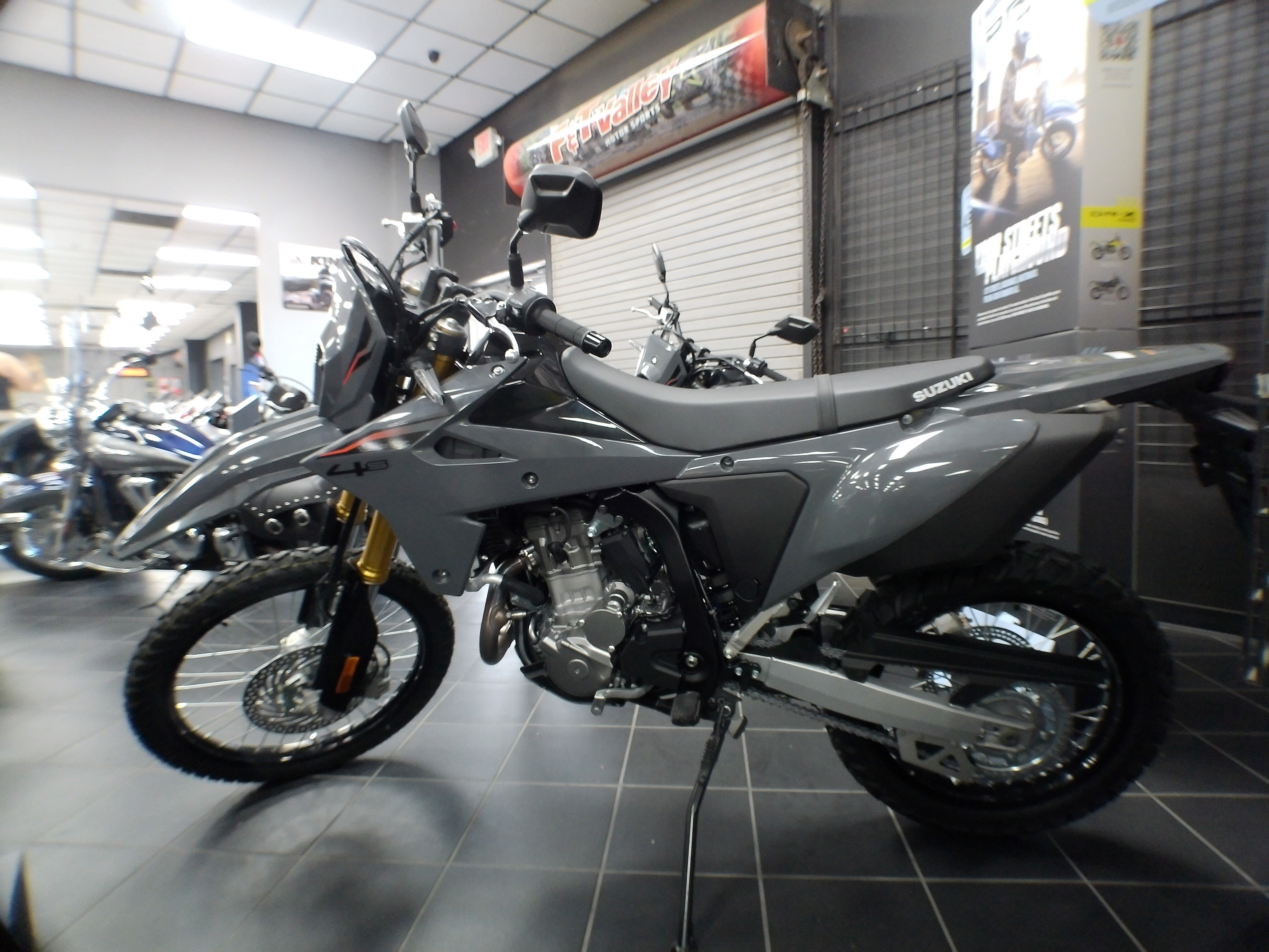 2025 Suzuki DR-Z 4S - Photo 3