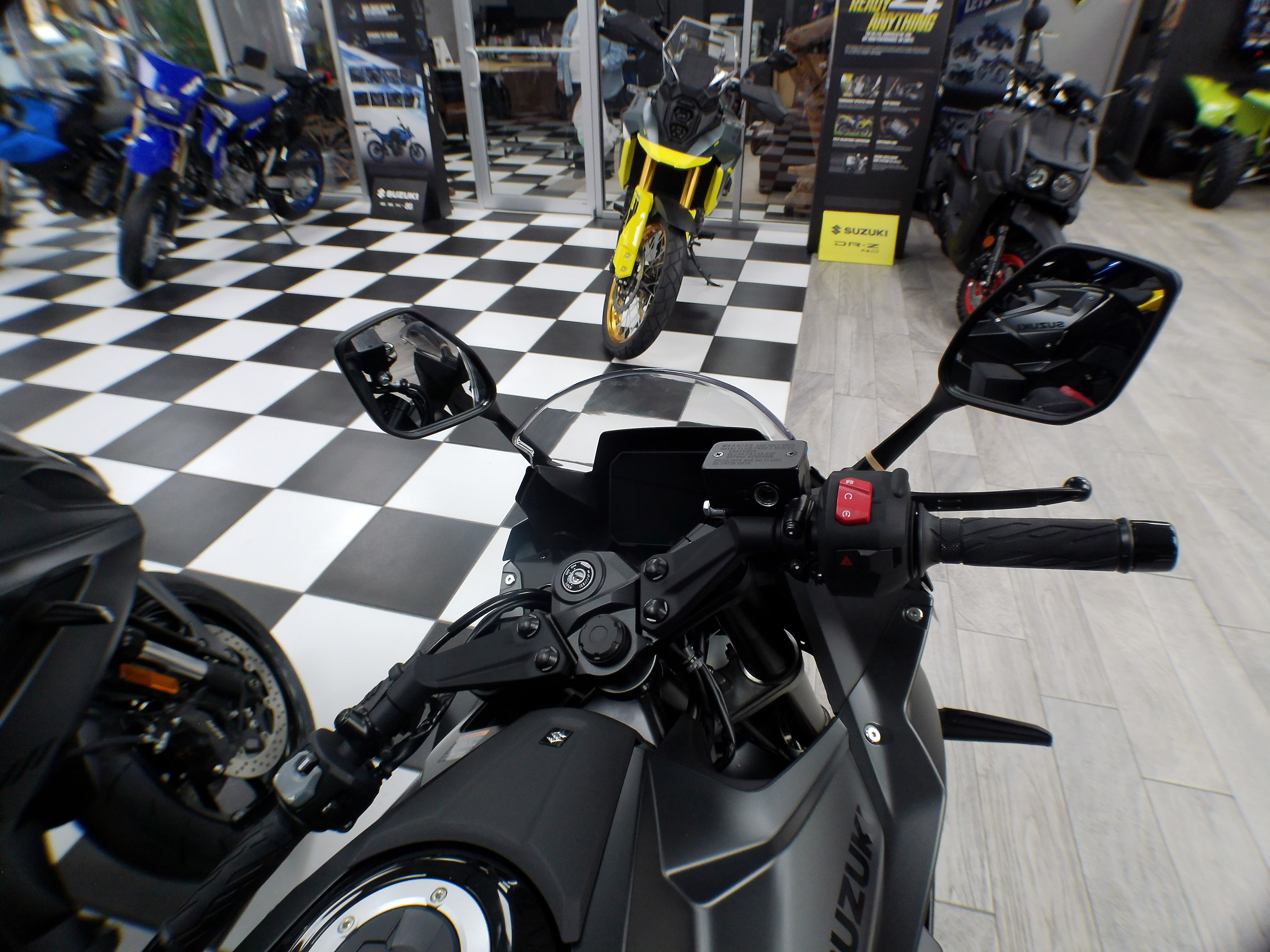2025 Suzuki GSX-S 8R - Photo 5