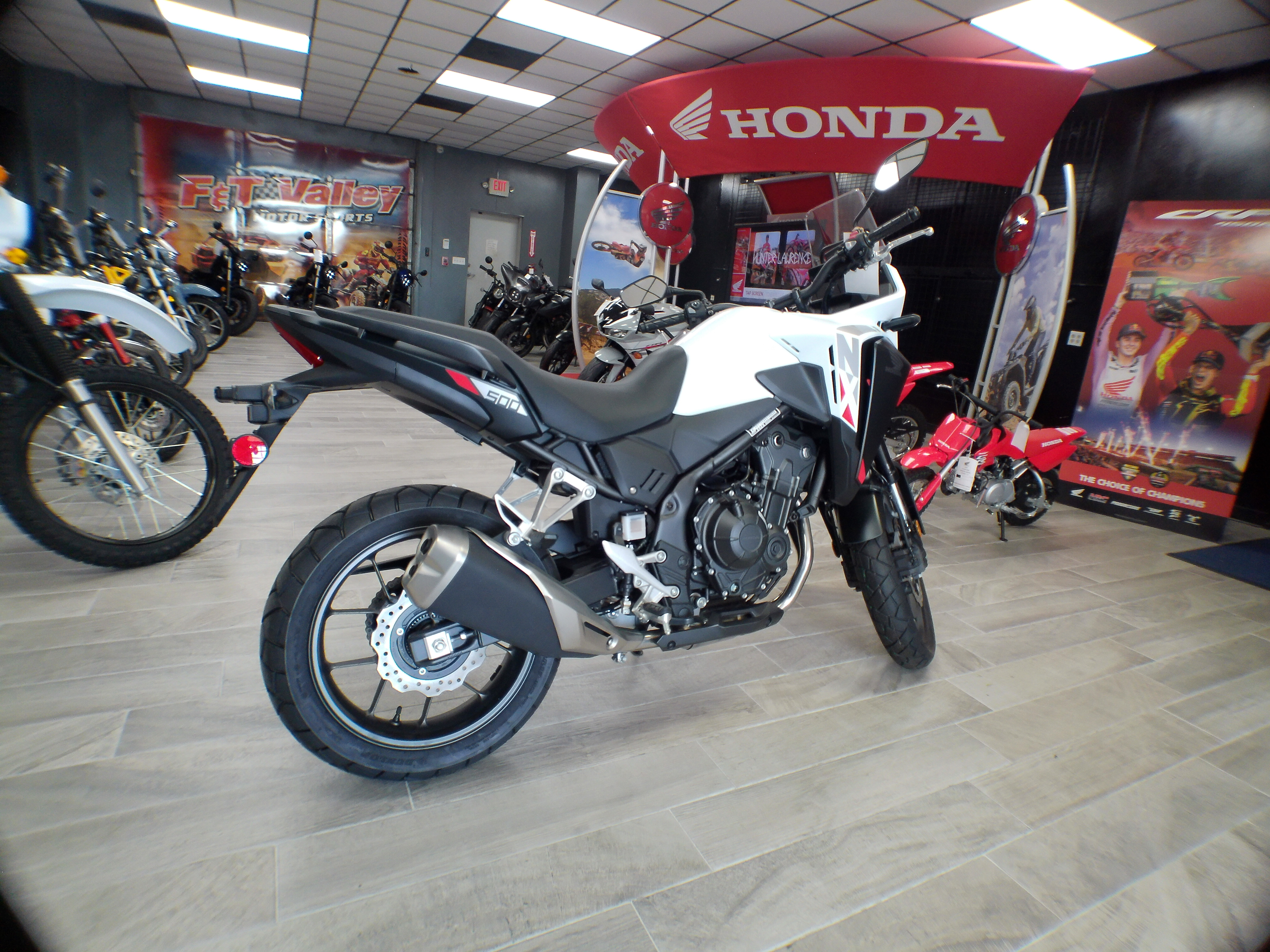 2025 Honda NX500 - Photo 12
