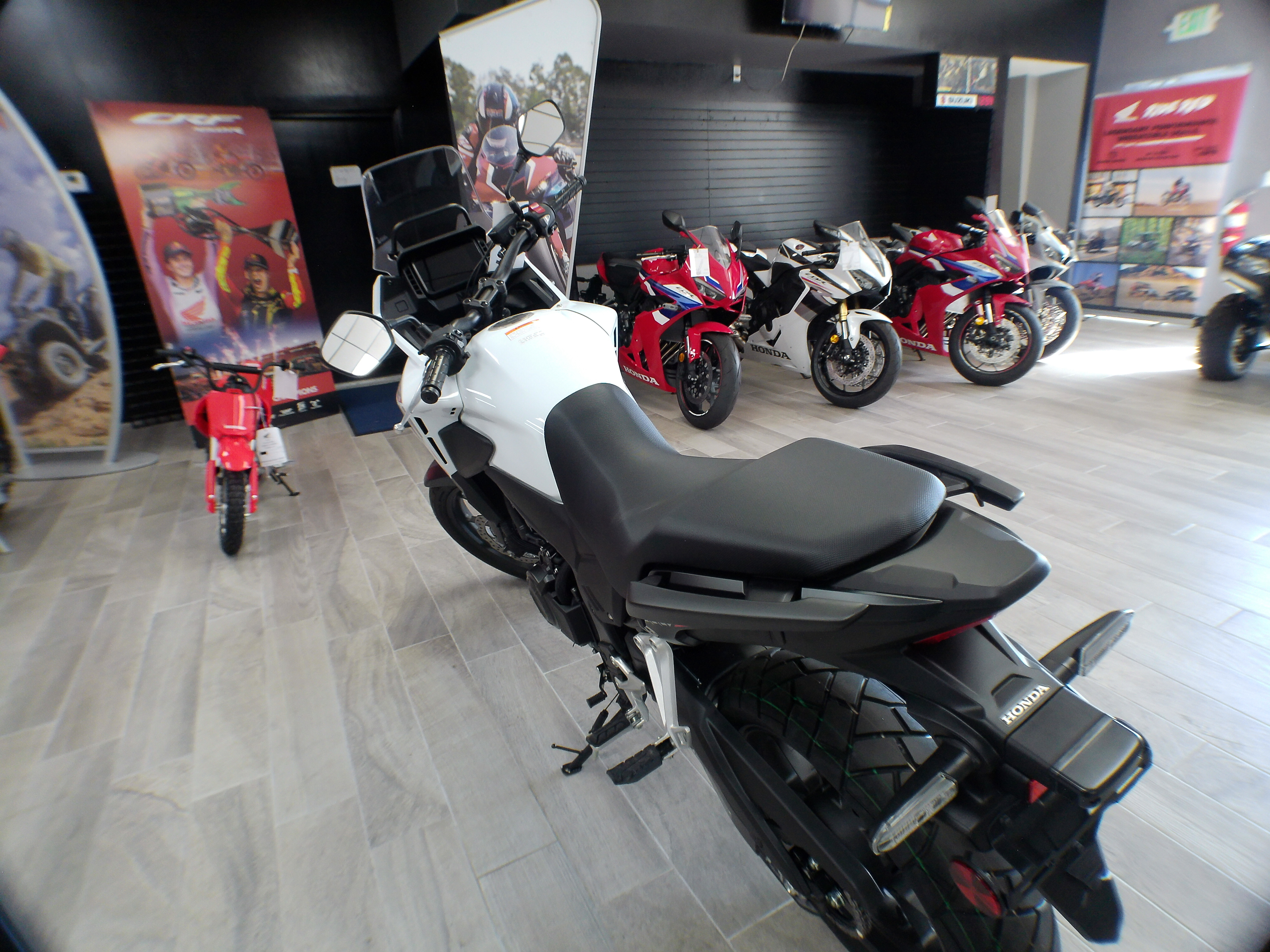 2025 Honda NX500 - Photo 9