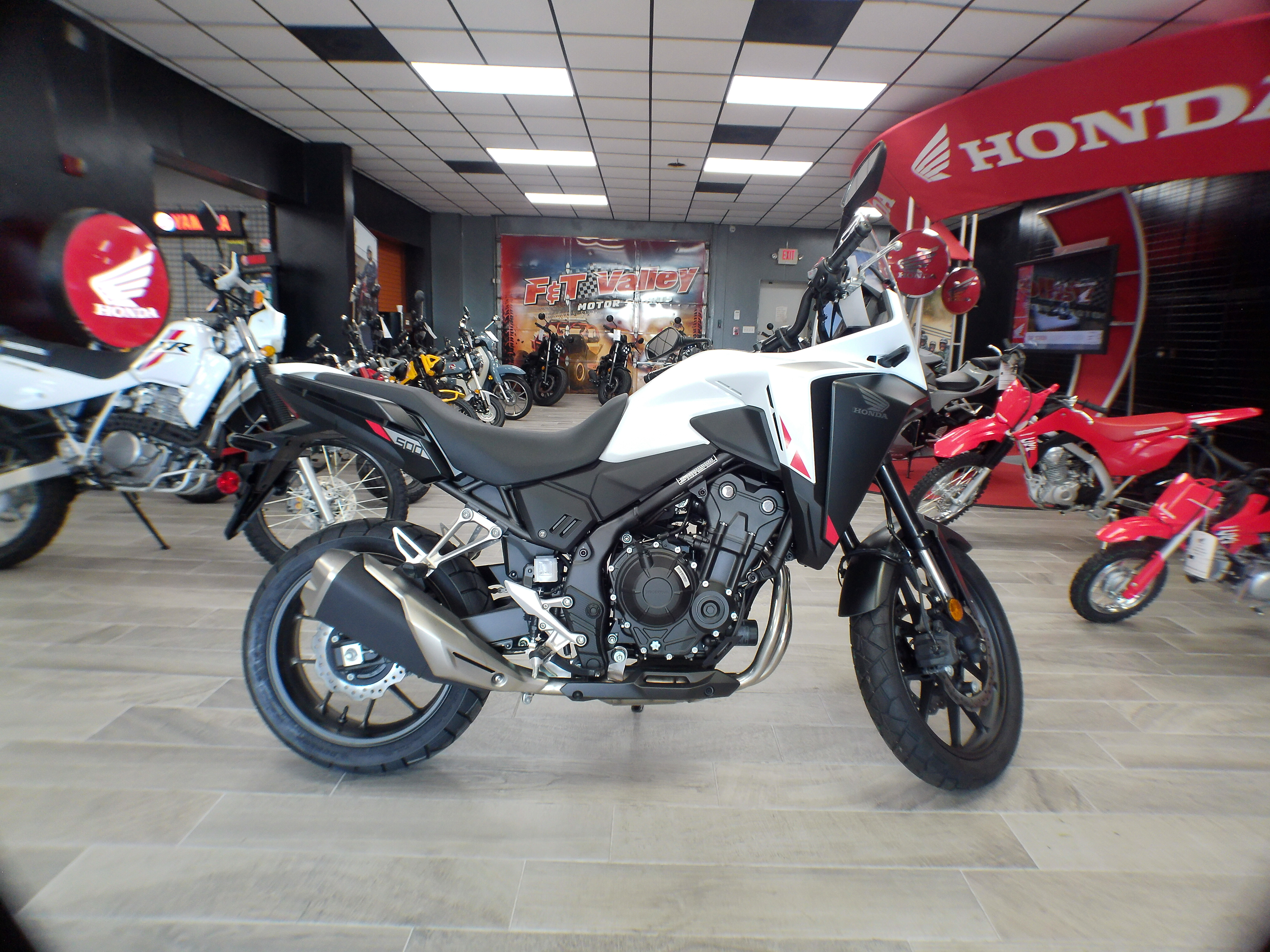 2025 Honda NX500 - Photo 13