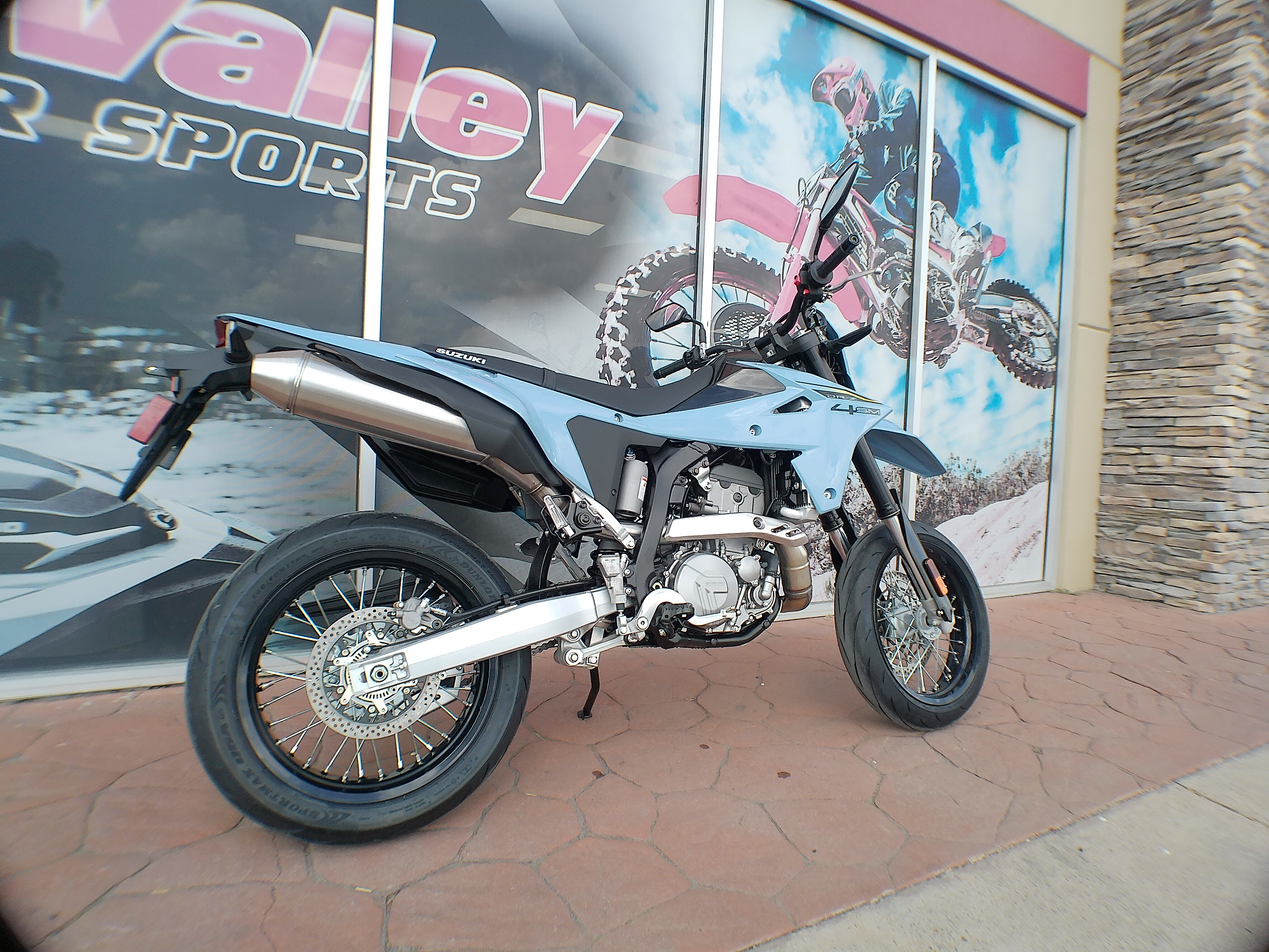 2025 Suzuki DR-Z 4SM - Photo 9