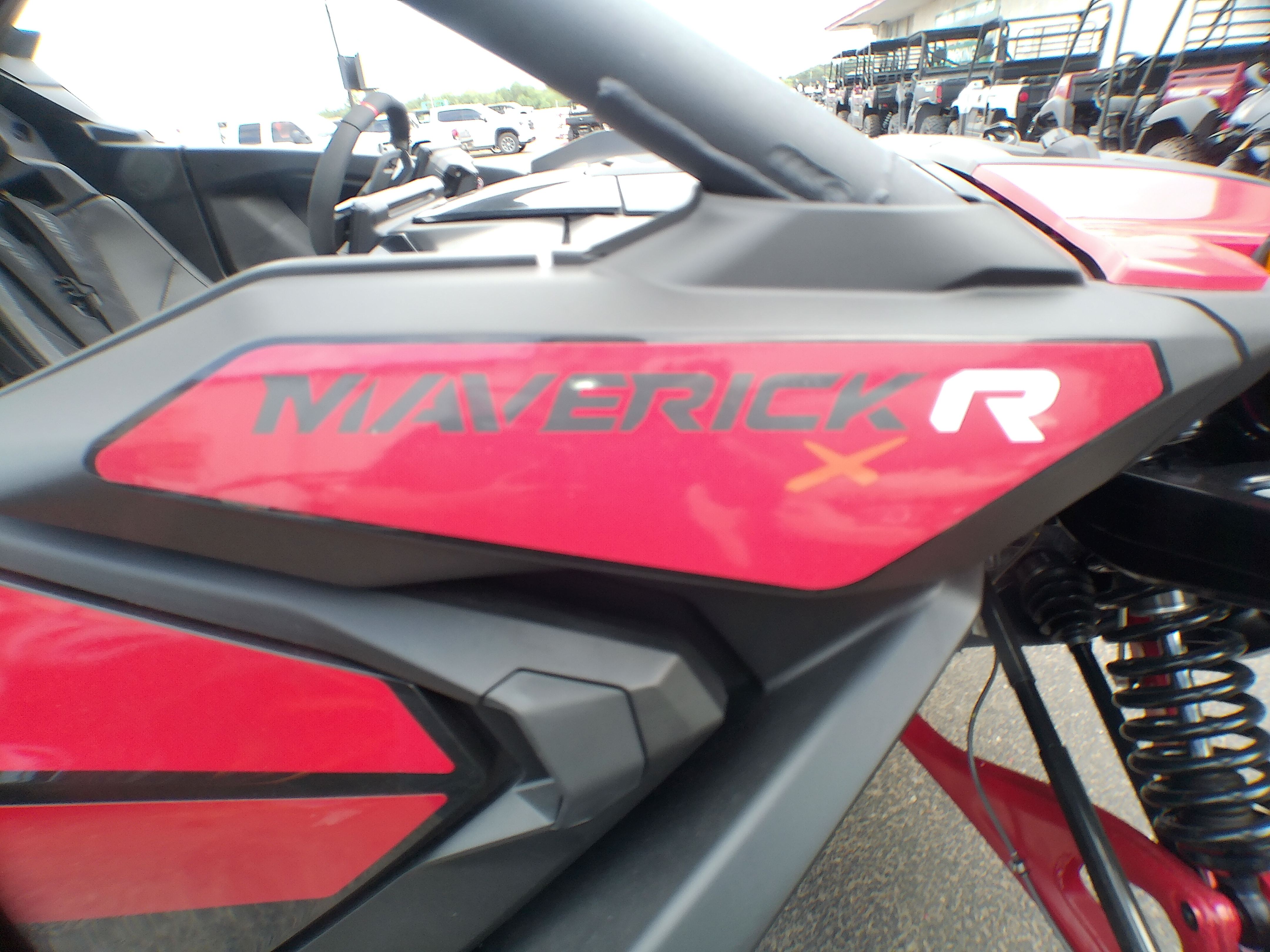 2025 Can-Am SSV MAV R X 999T RD 25 - Photo 2
