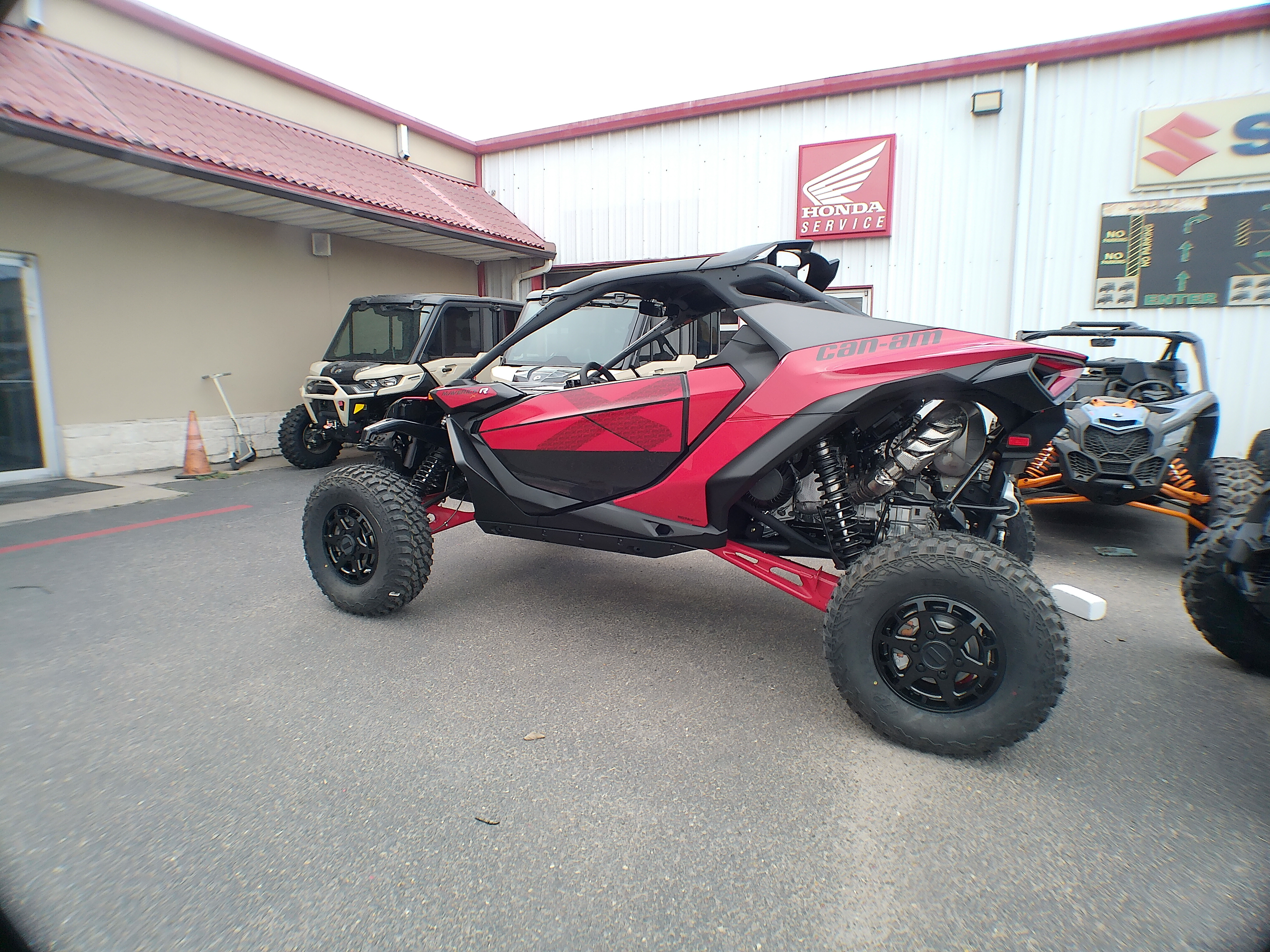 2025 Can-Am SSV MAV R X 999T RD 25 - Photo 4