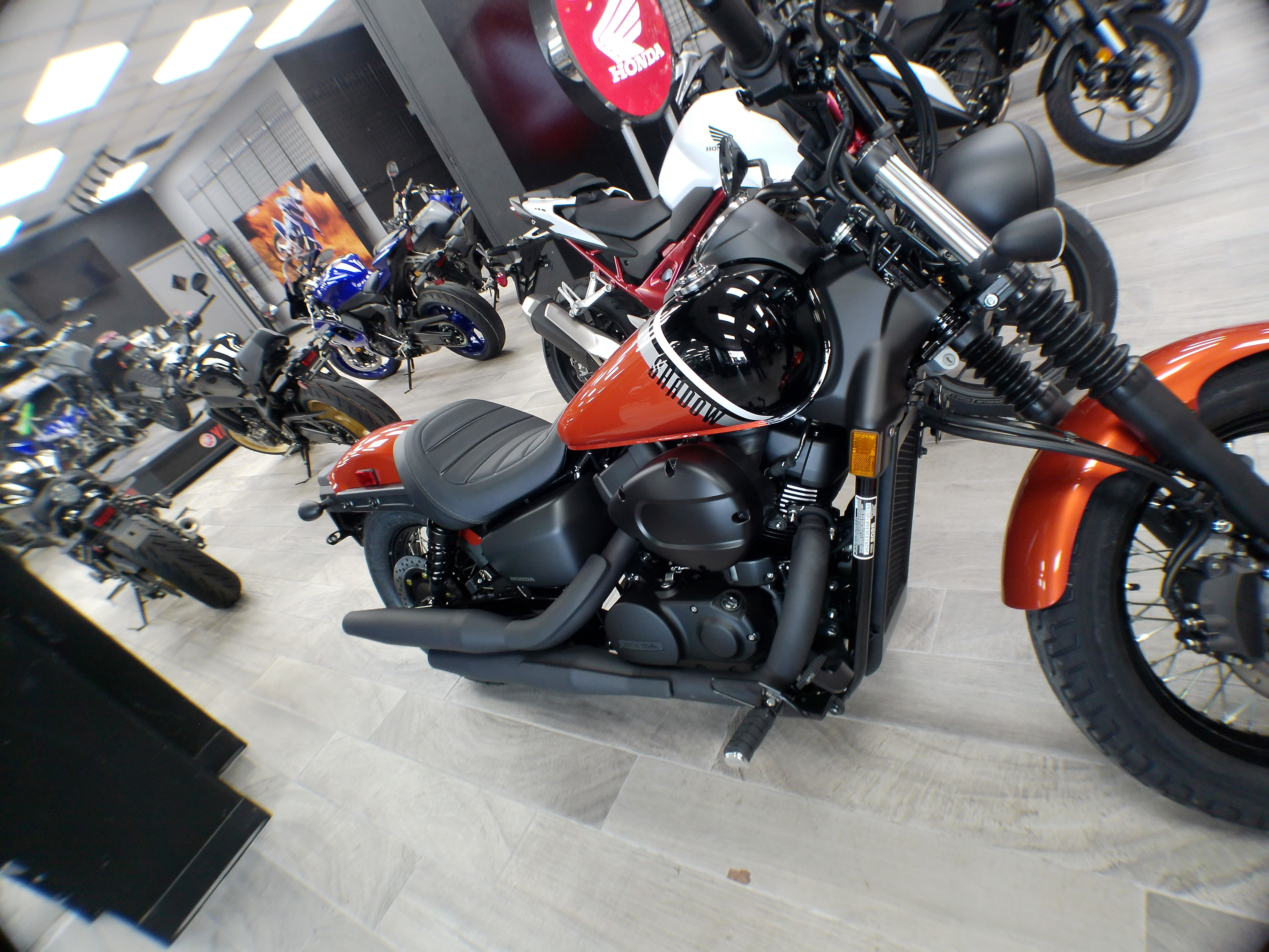 2025 Honda Shadow Phantom - Photo 7