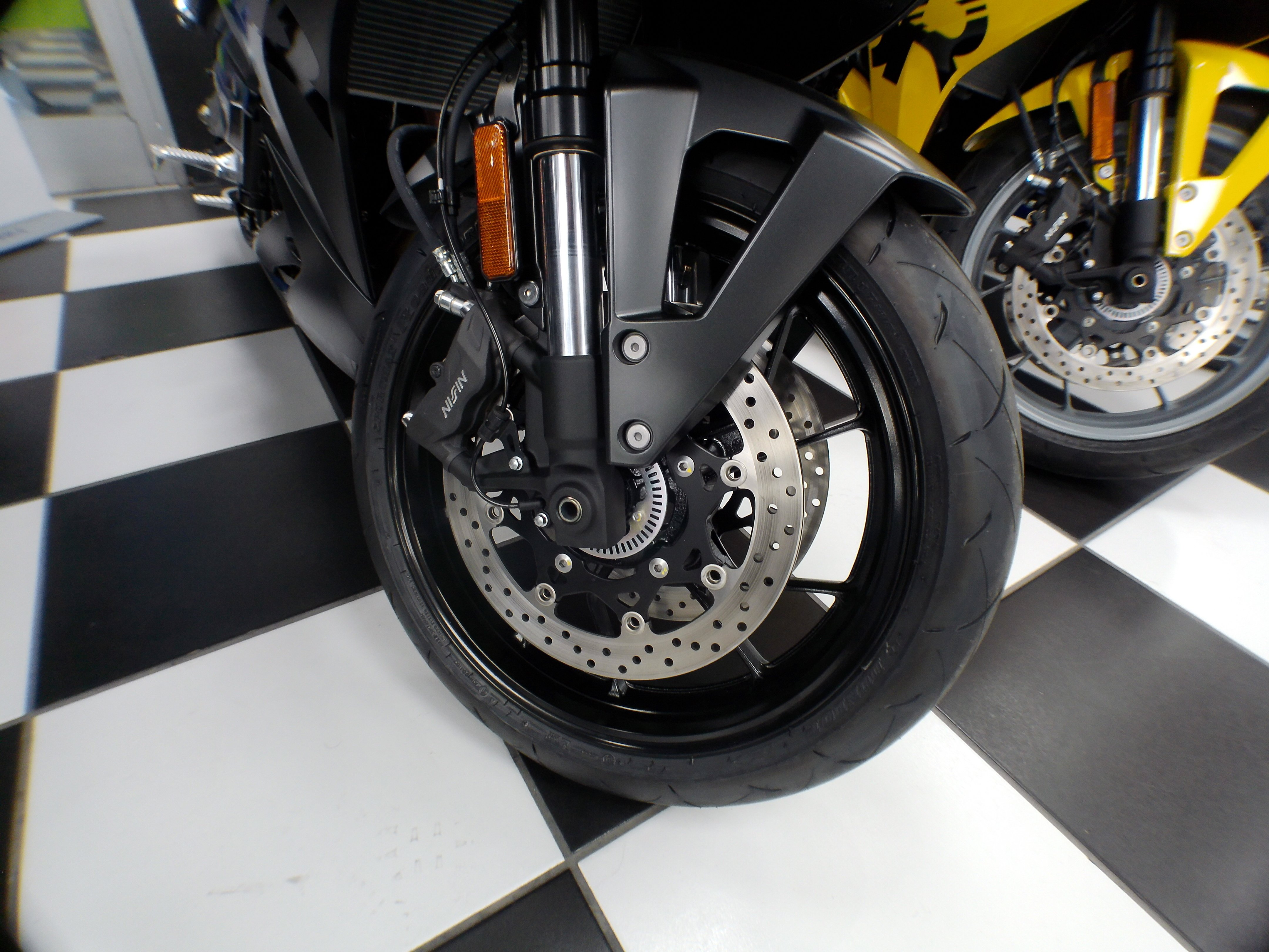 2025 Suzuki GSX-S 8R - Photo 5