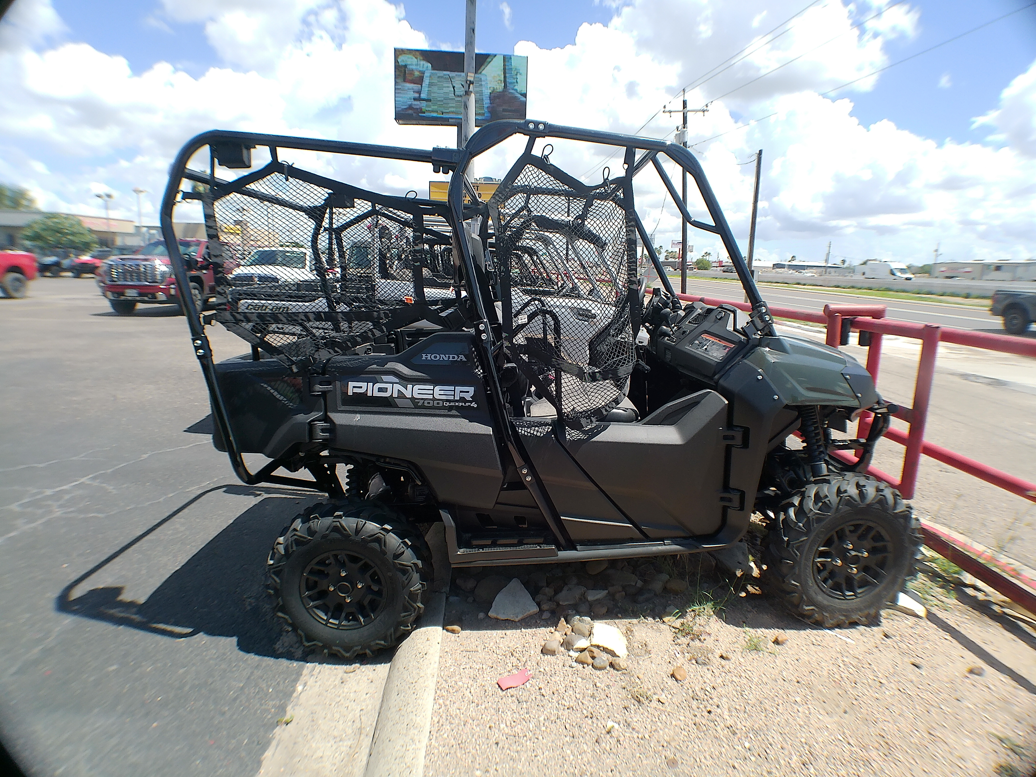 2025 Honda Pioneer 700-4 Deluxe - Photo 7