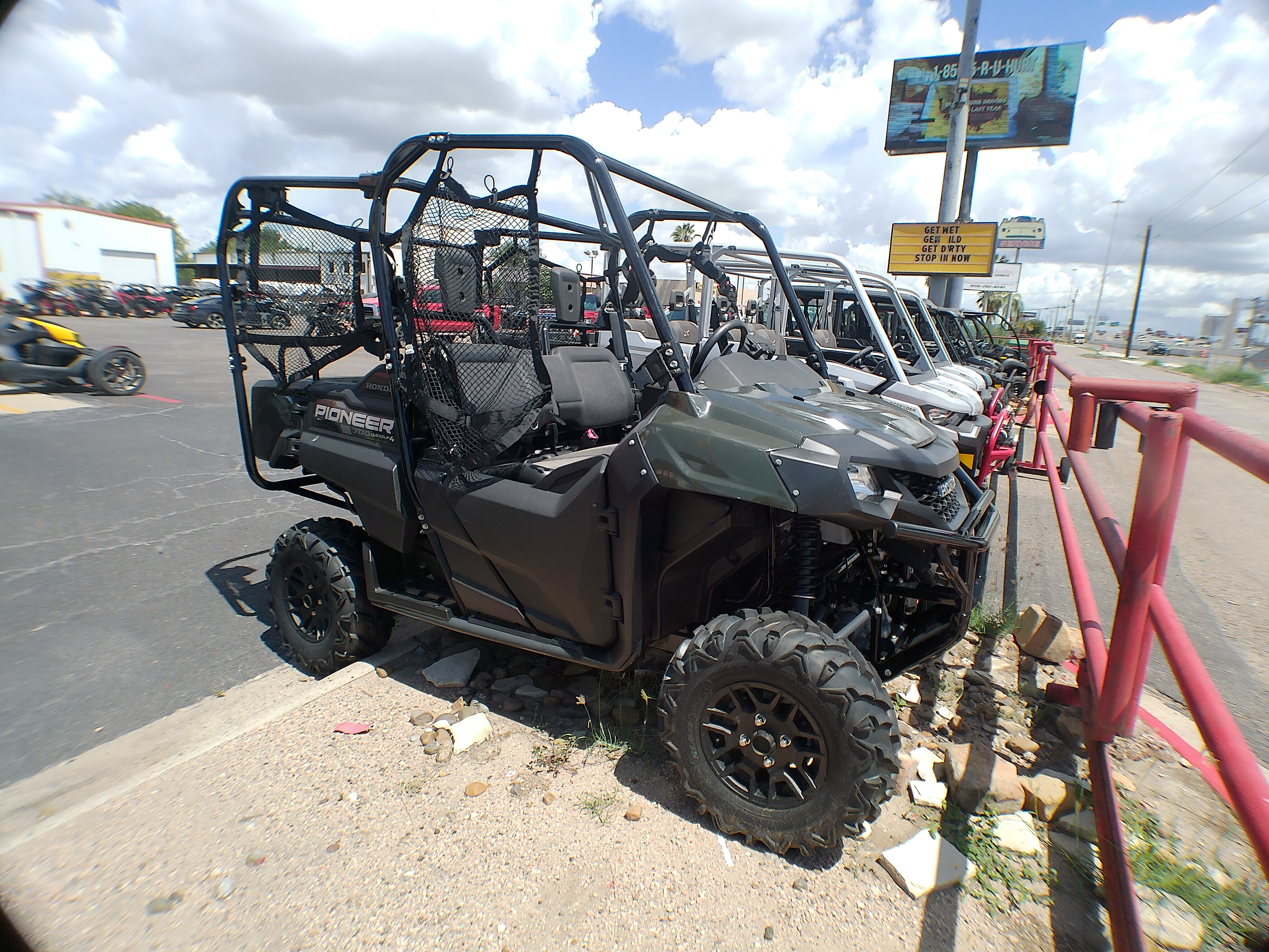 2025 Honda Pioneer 700-4 Deluxe - Photo 4