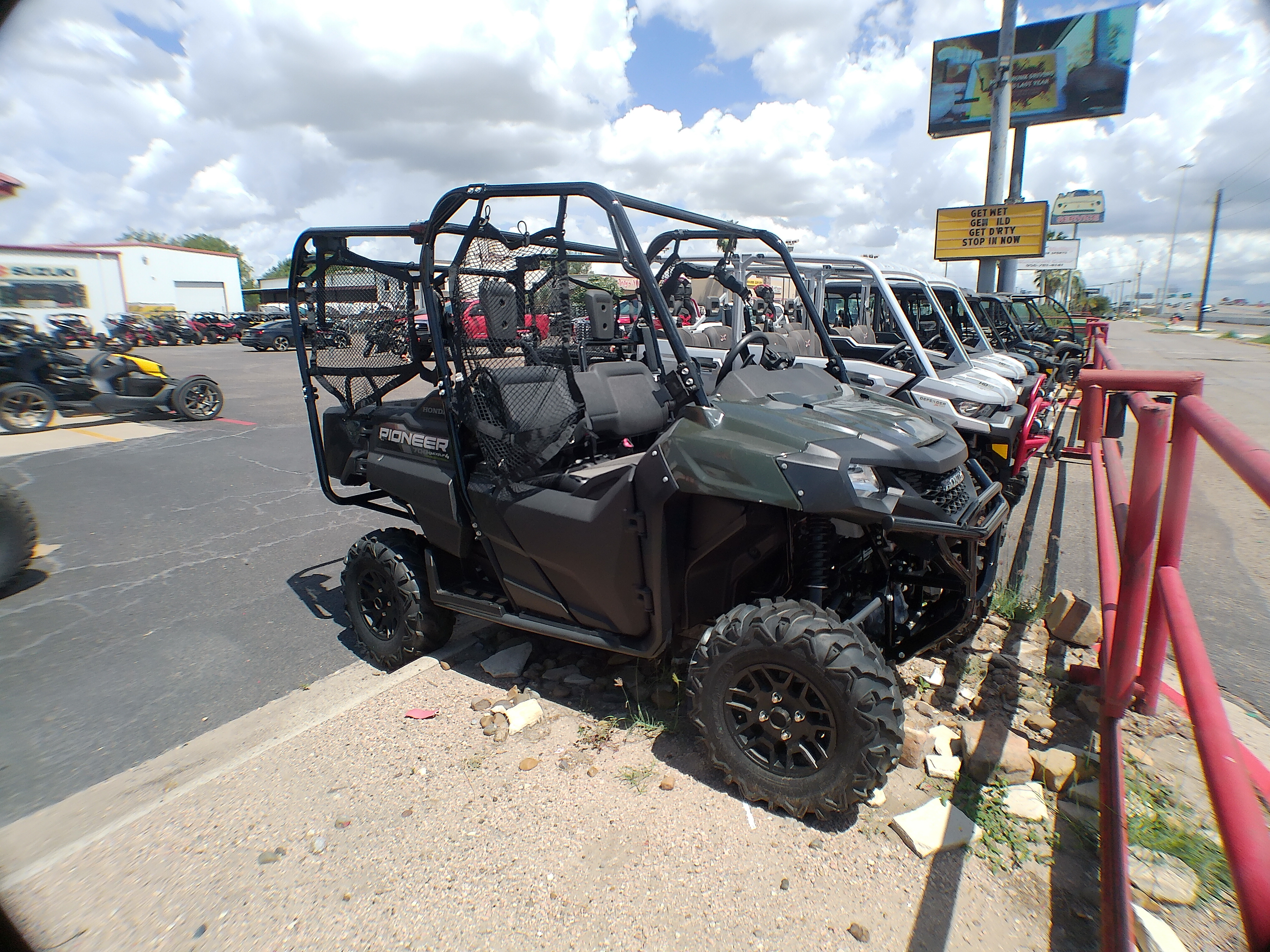 2025 Honda Pioneer 700-4 Deluxe - Photo 5