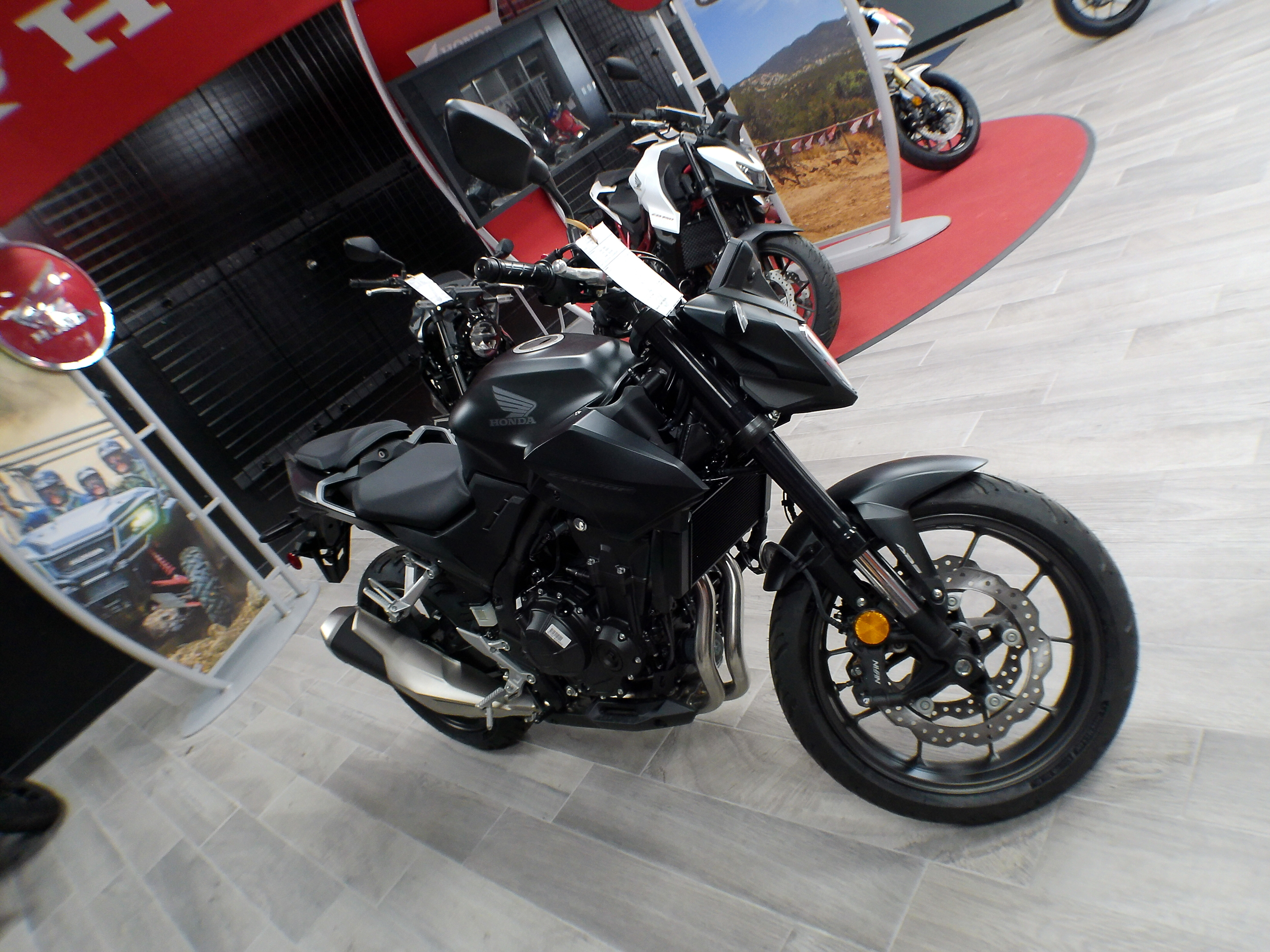 2025 Honda CB500F ABS - Photo 5