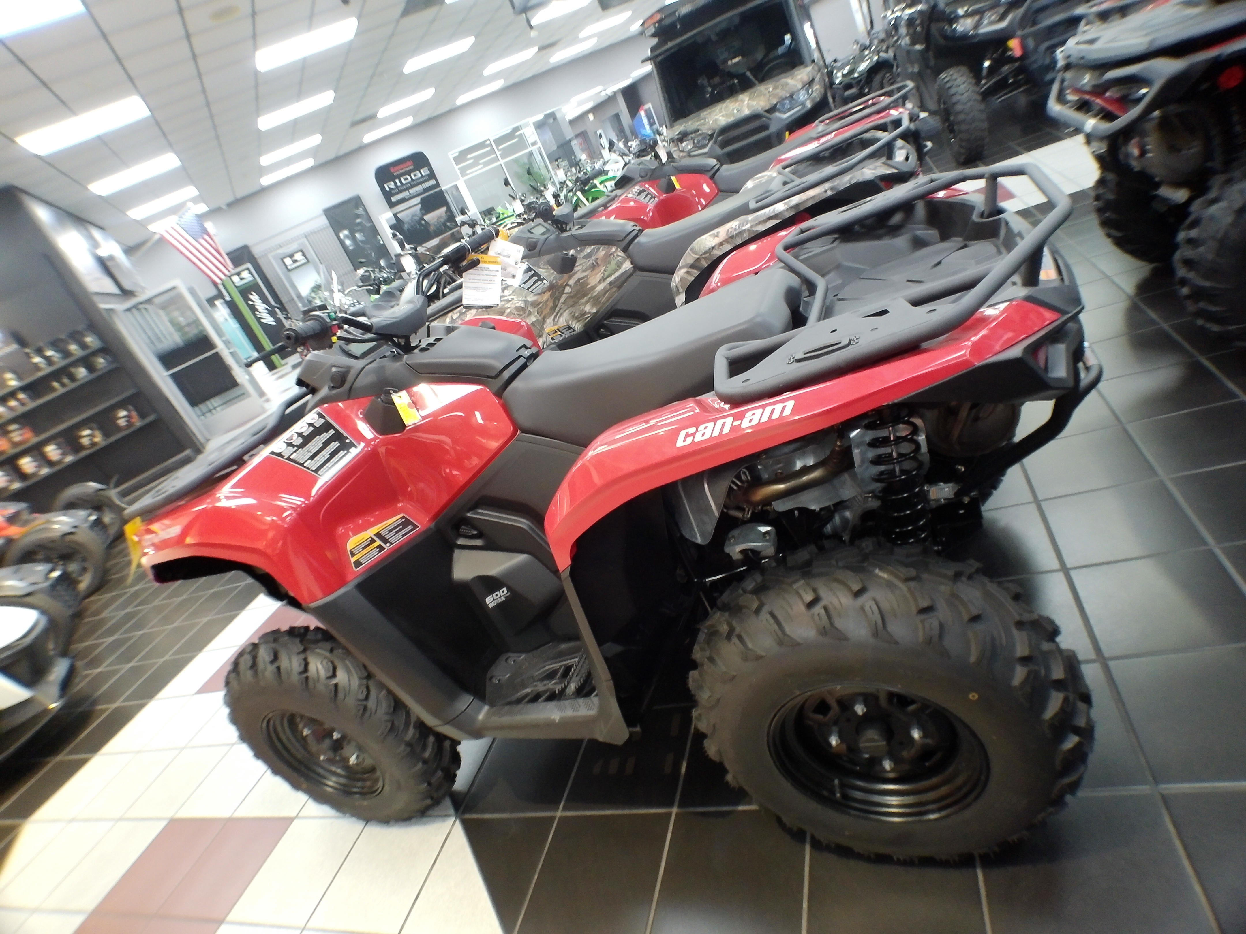 2025 Can-Am ATV OUTL 2X4 500 RD 25 - Photo 6