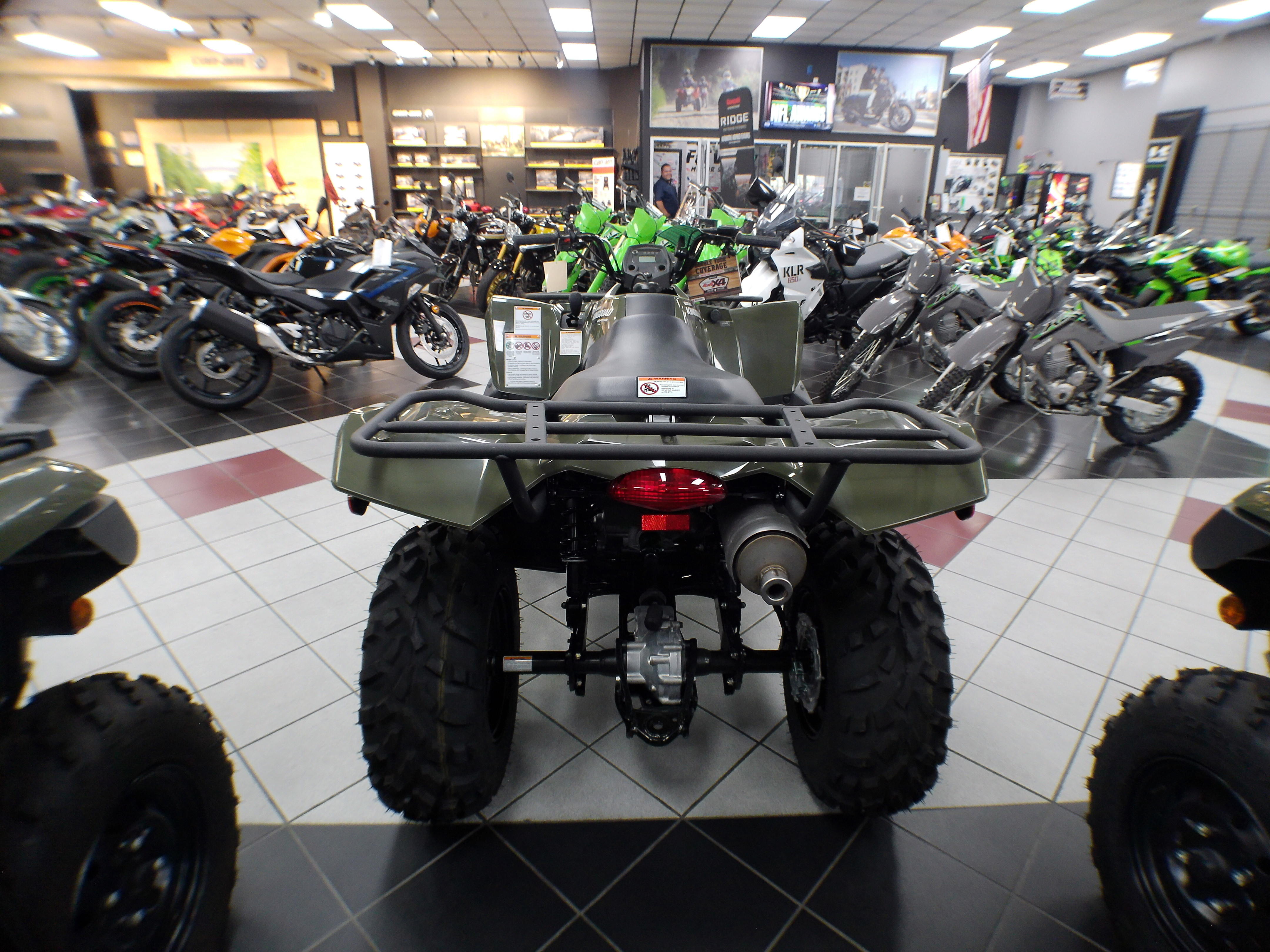 2025 Suzuki KINGQUAD 400ASi - Photo 15