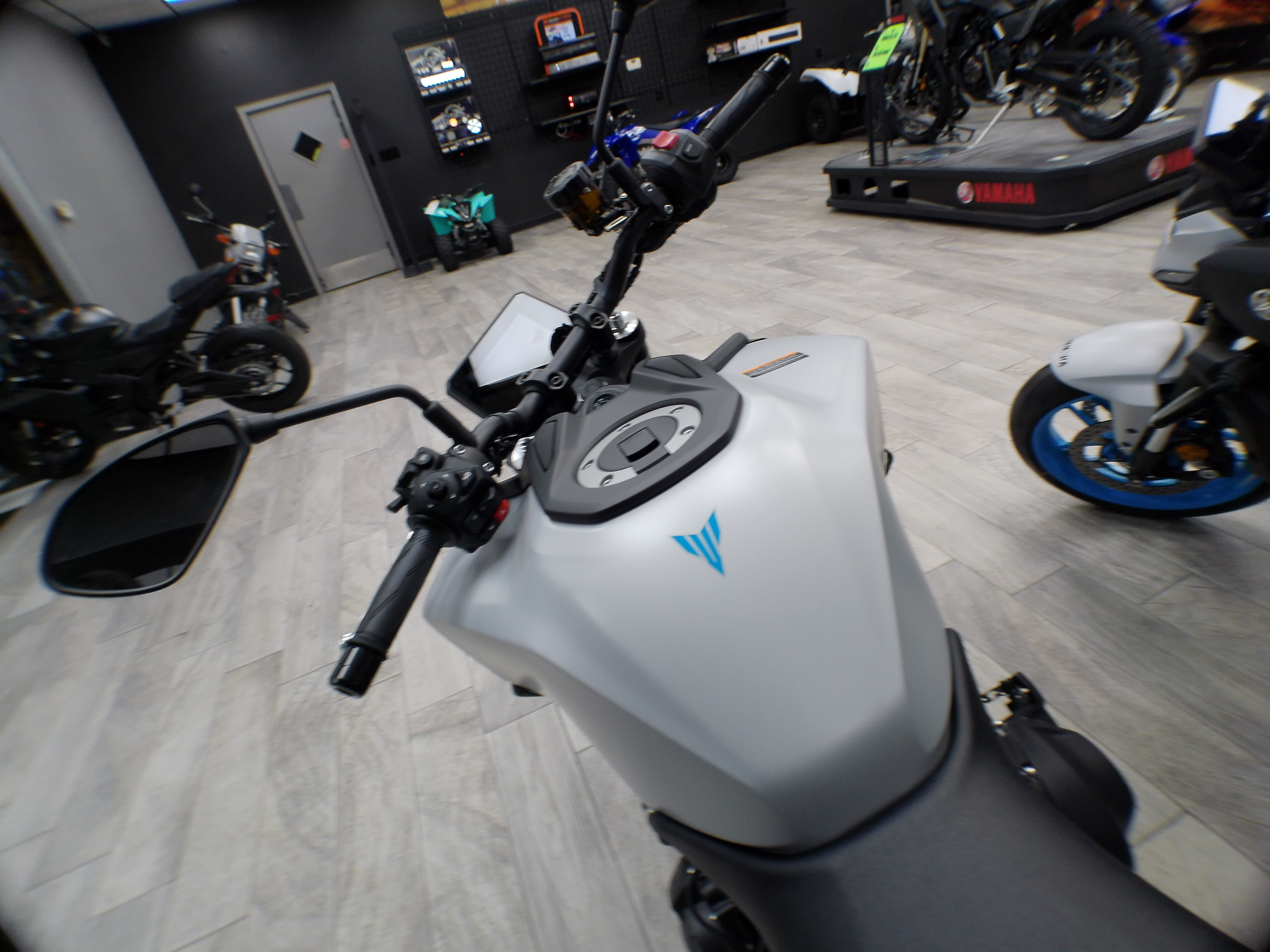 2025 Yamaha MT-09 - Photo 4