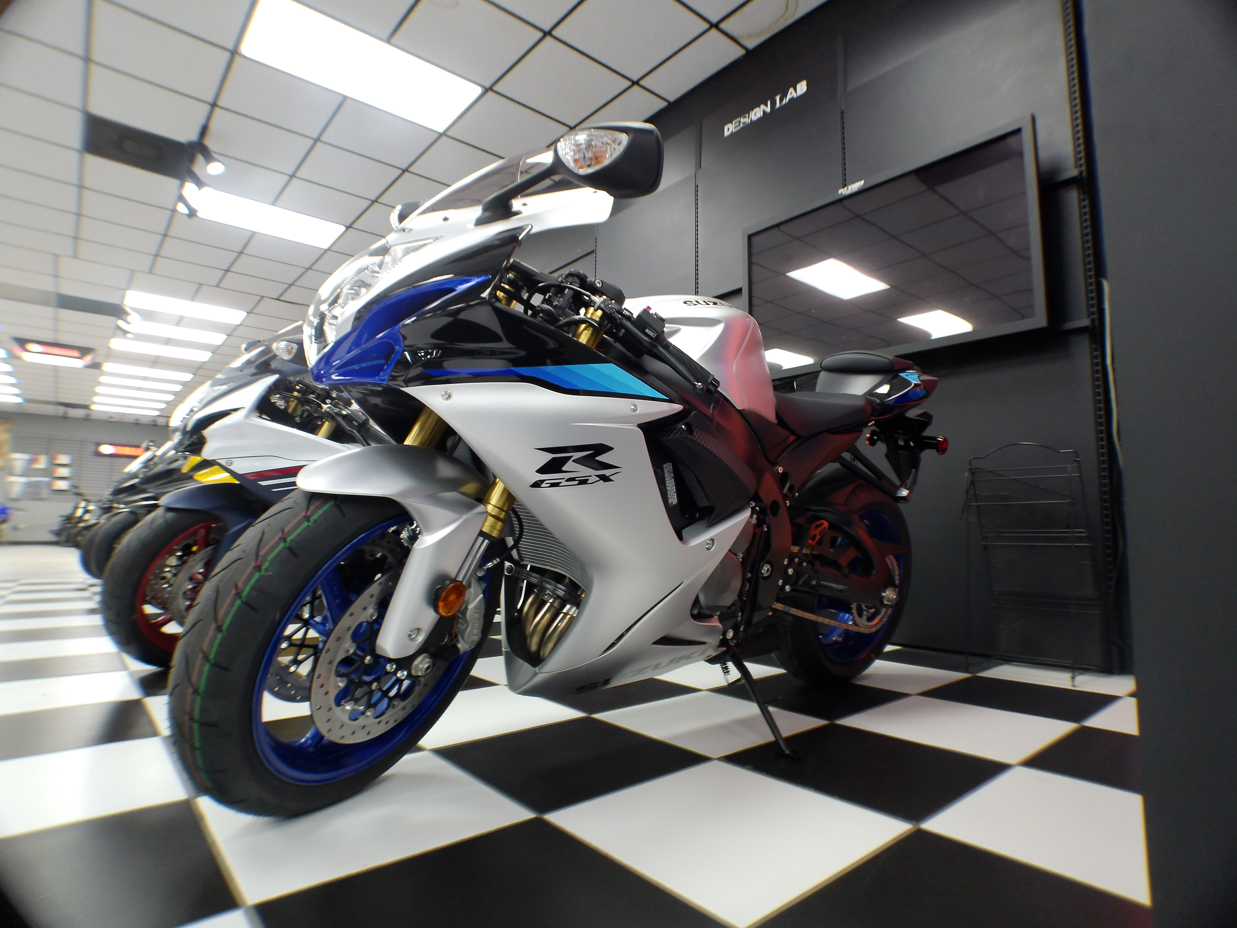 2026 Suzuki GSX-R 750 - Photo 3