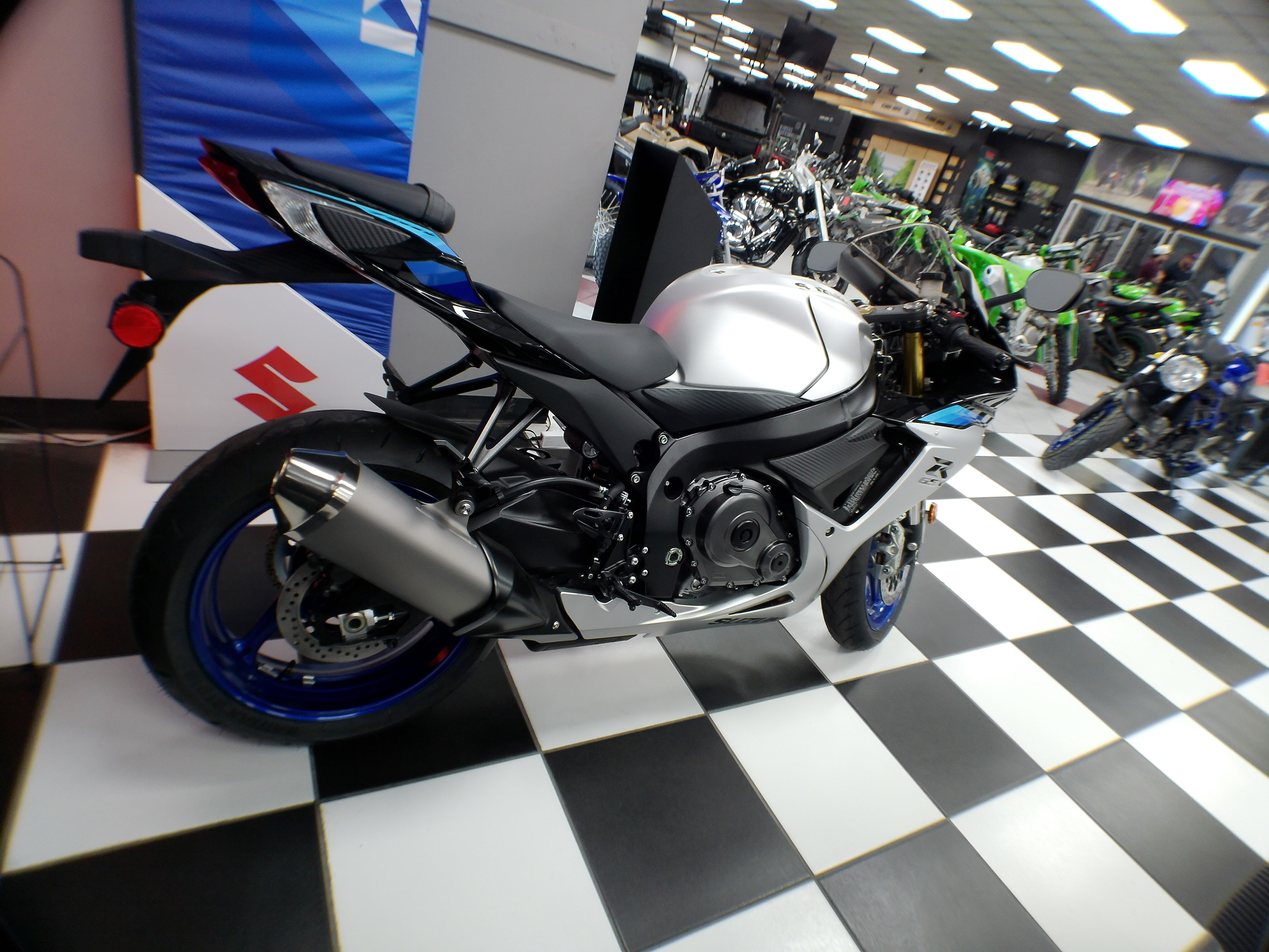 2026 Suzuki GSX-R 750 - Photo 4