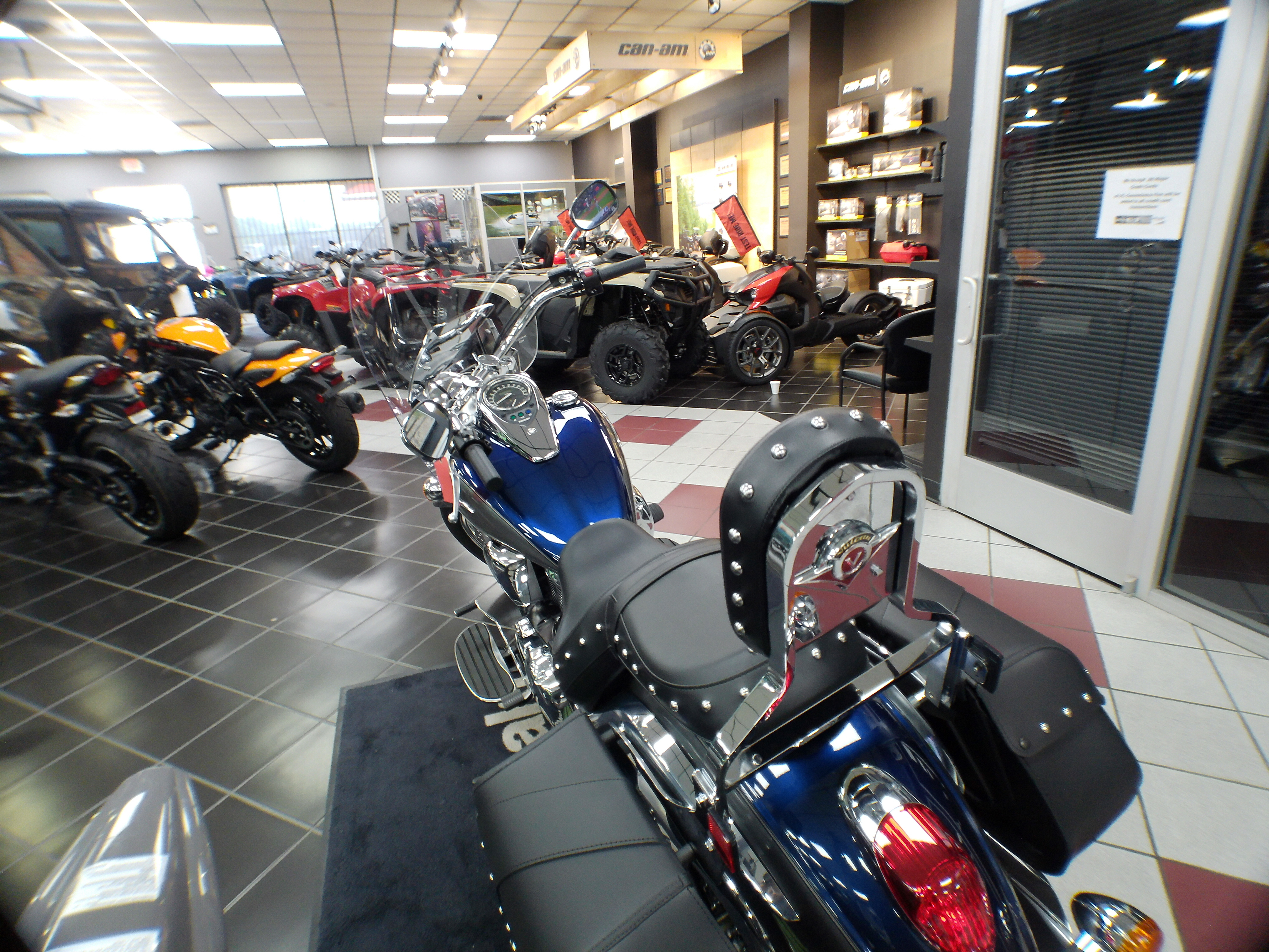 2025 Kawasaki Vulcan 900 Classic LT - Photo 10
