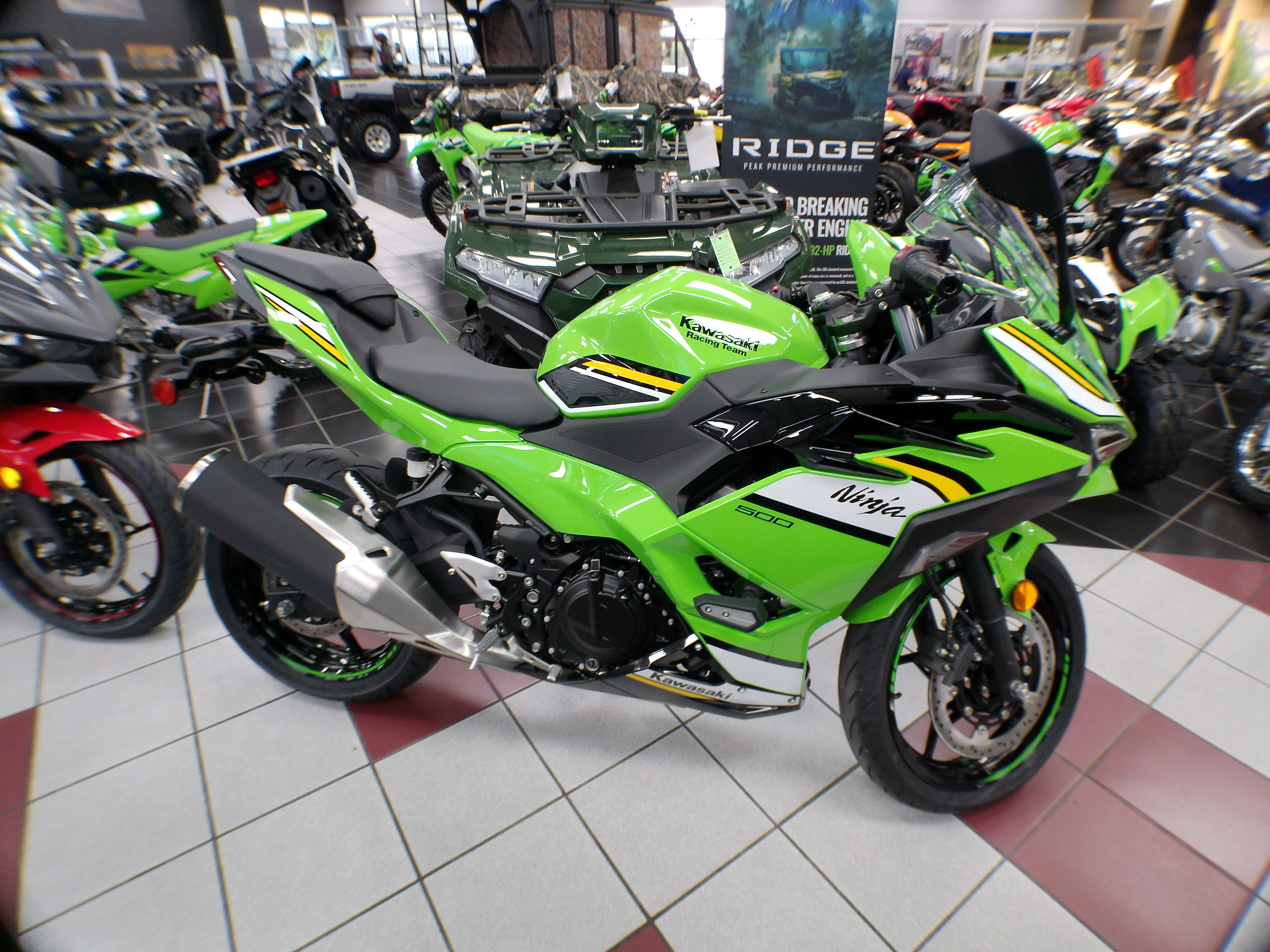2025 Kawasaki Ninja 500 - Photo 6