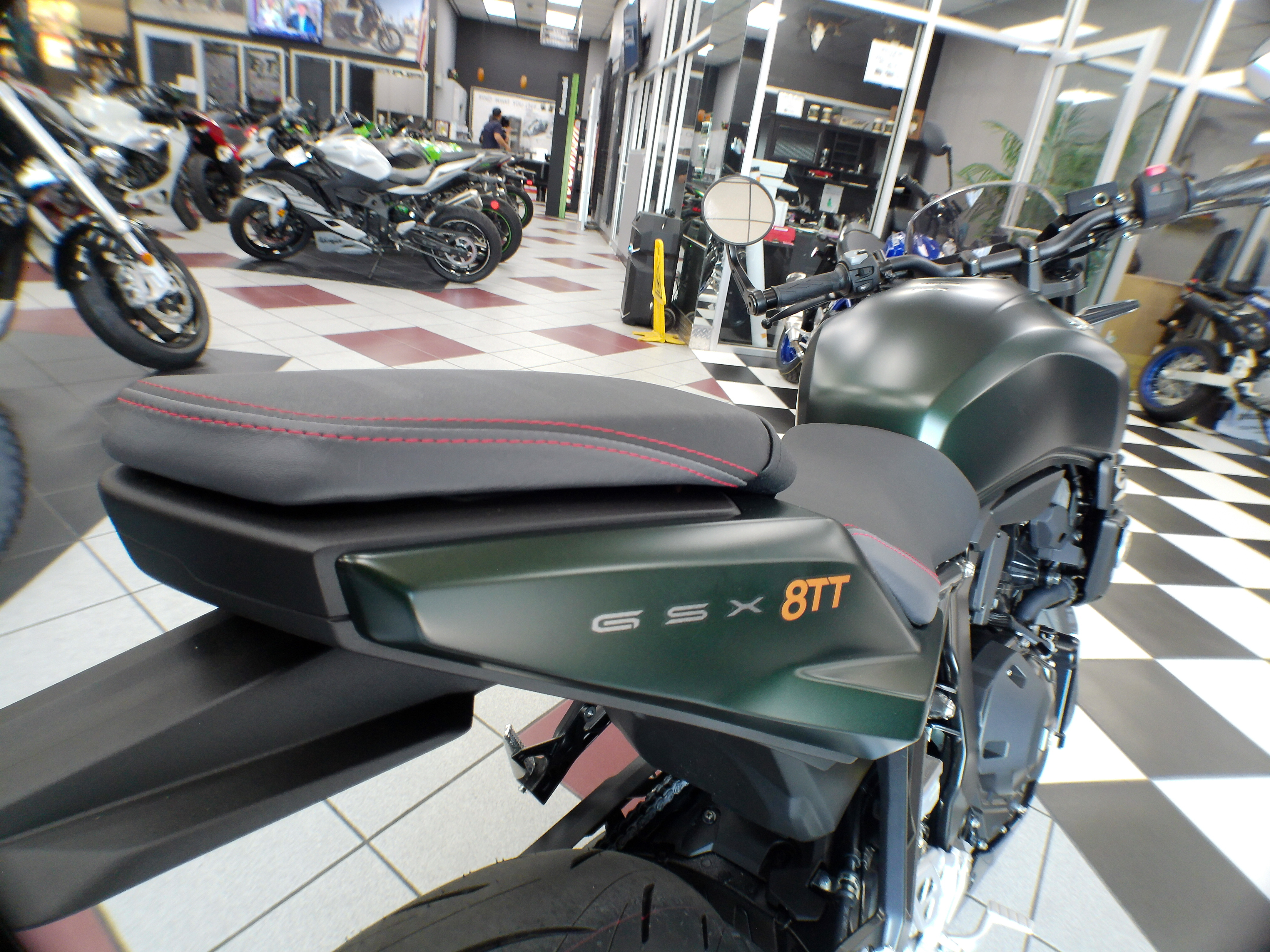2026 Suzuki GSX 8TT - Photo 5