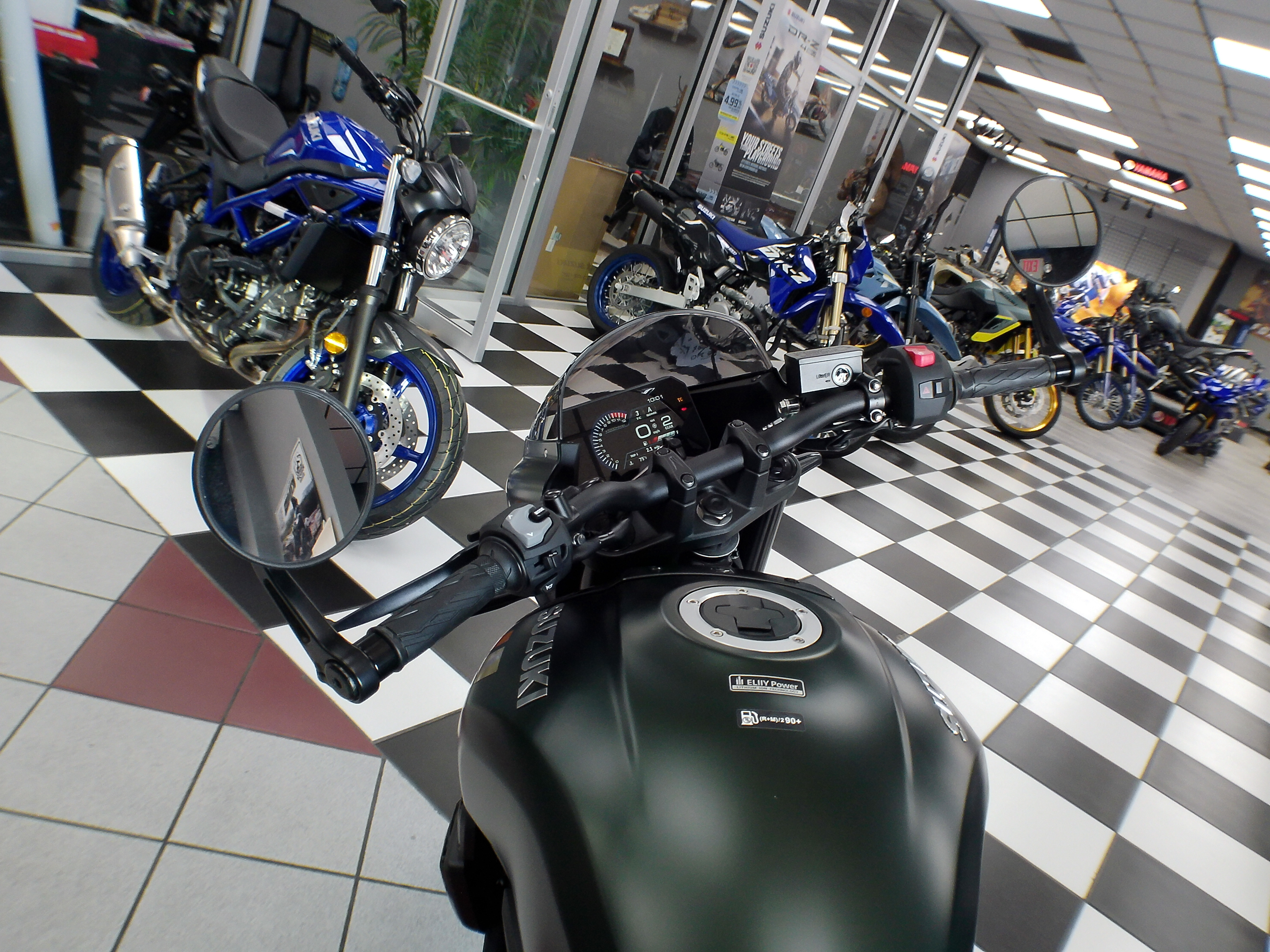 2026 Suzuki GSX 8TT - Photo 12