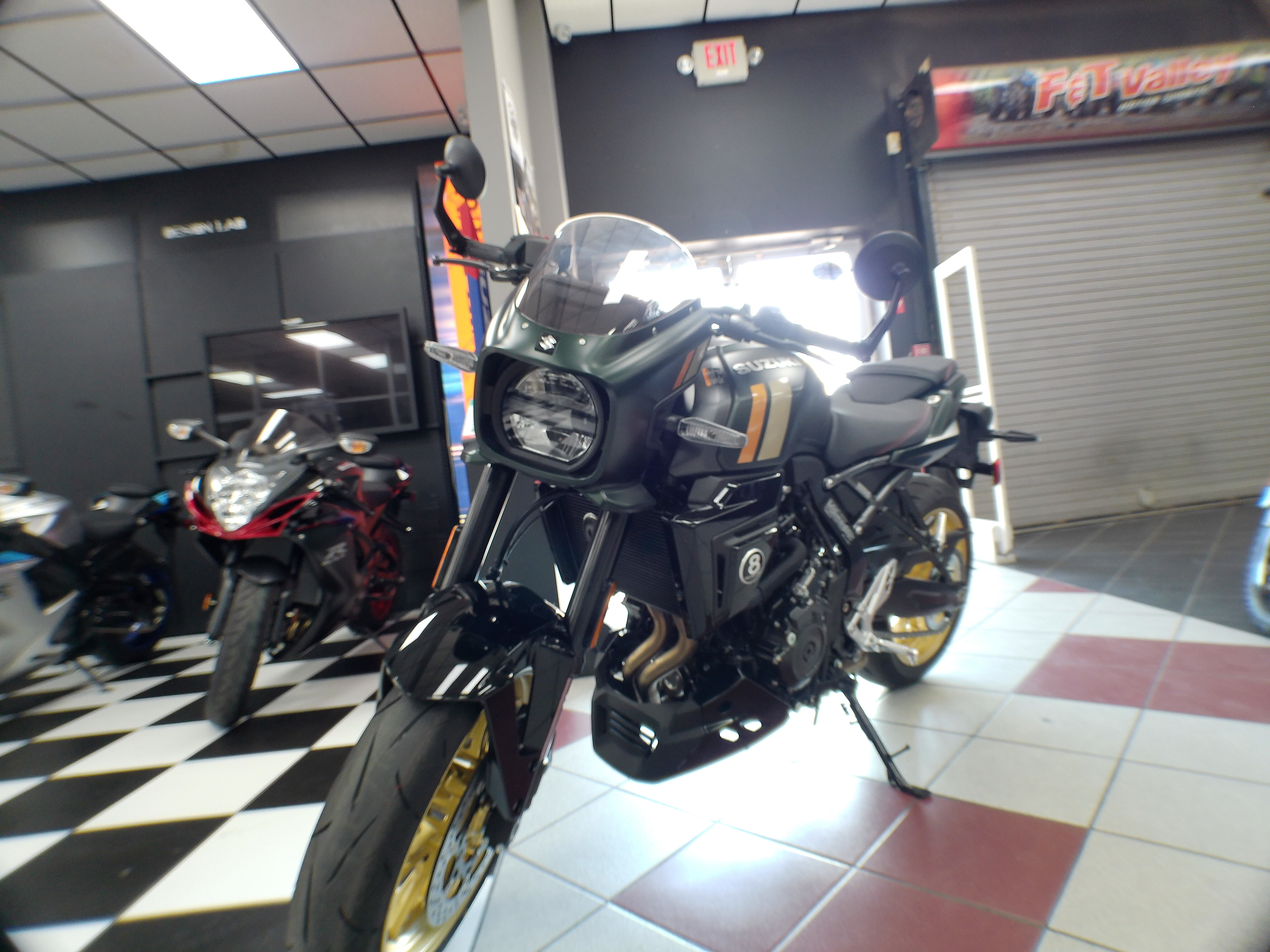 2026 Suzuki GSX 8TT - Photo 3