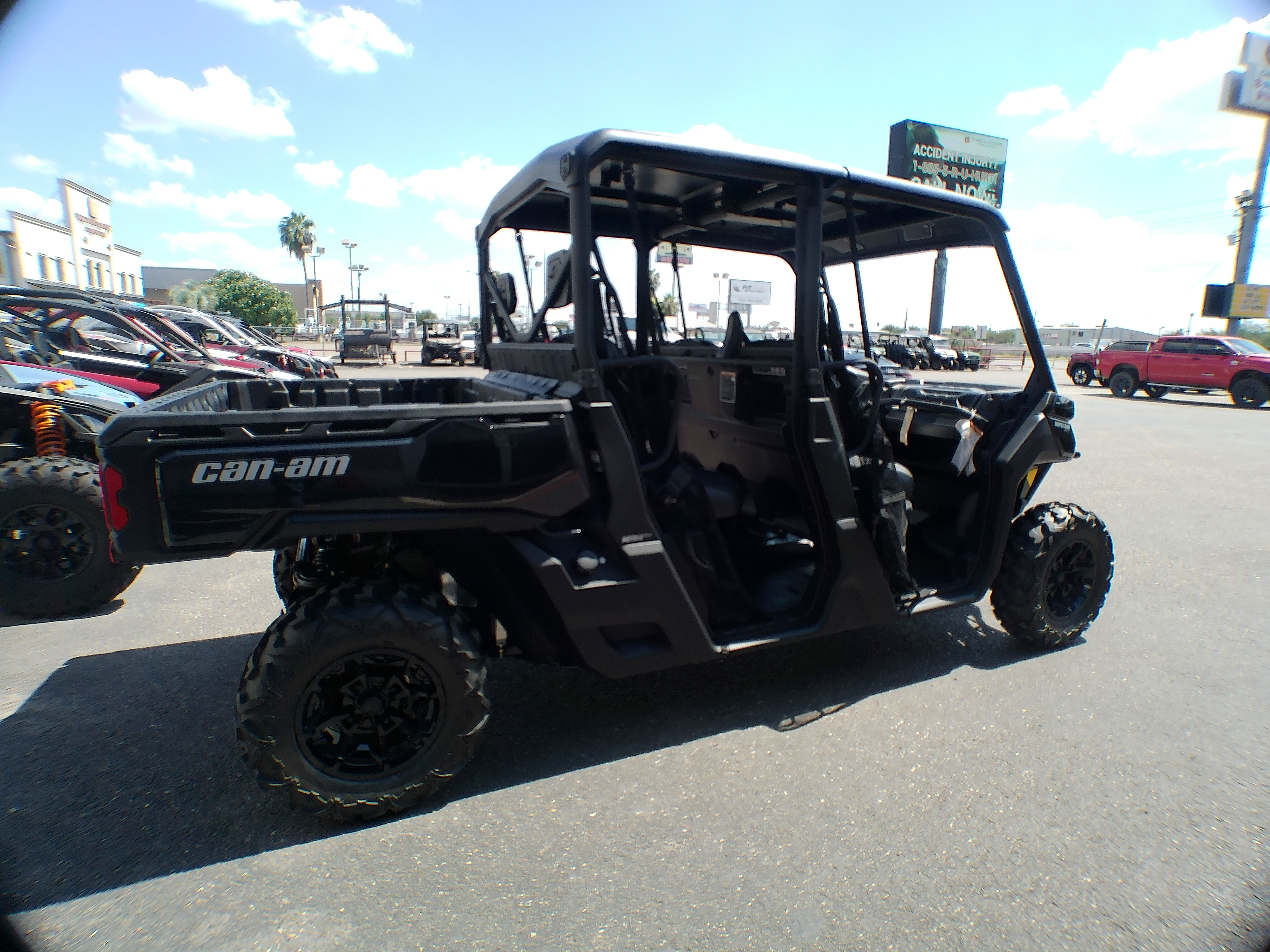 2025 Can-Am SSV DEF MAX XT 62 HD9 BK 25 - Photo 16
