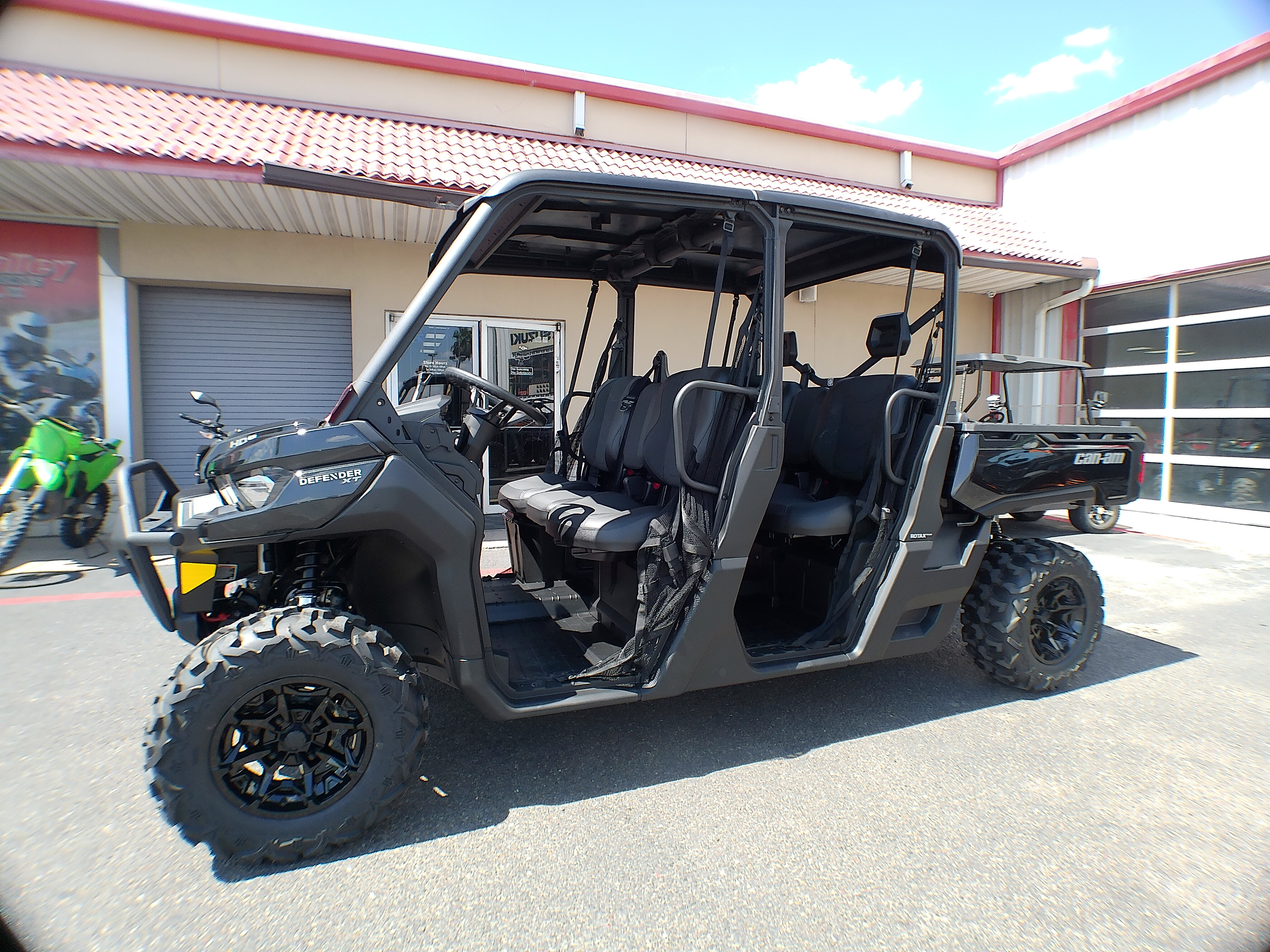 2025 Can-Am SSV DEF MAX XT 62 HD9 BK 25 - Photo 15