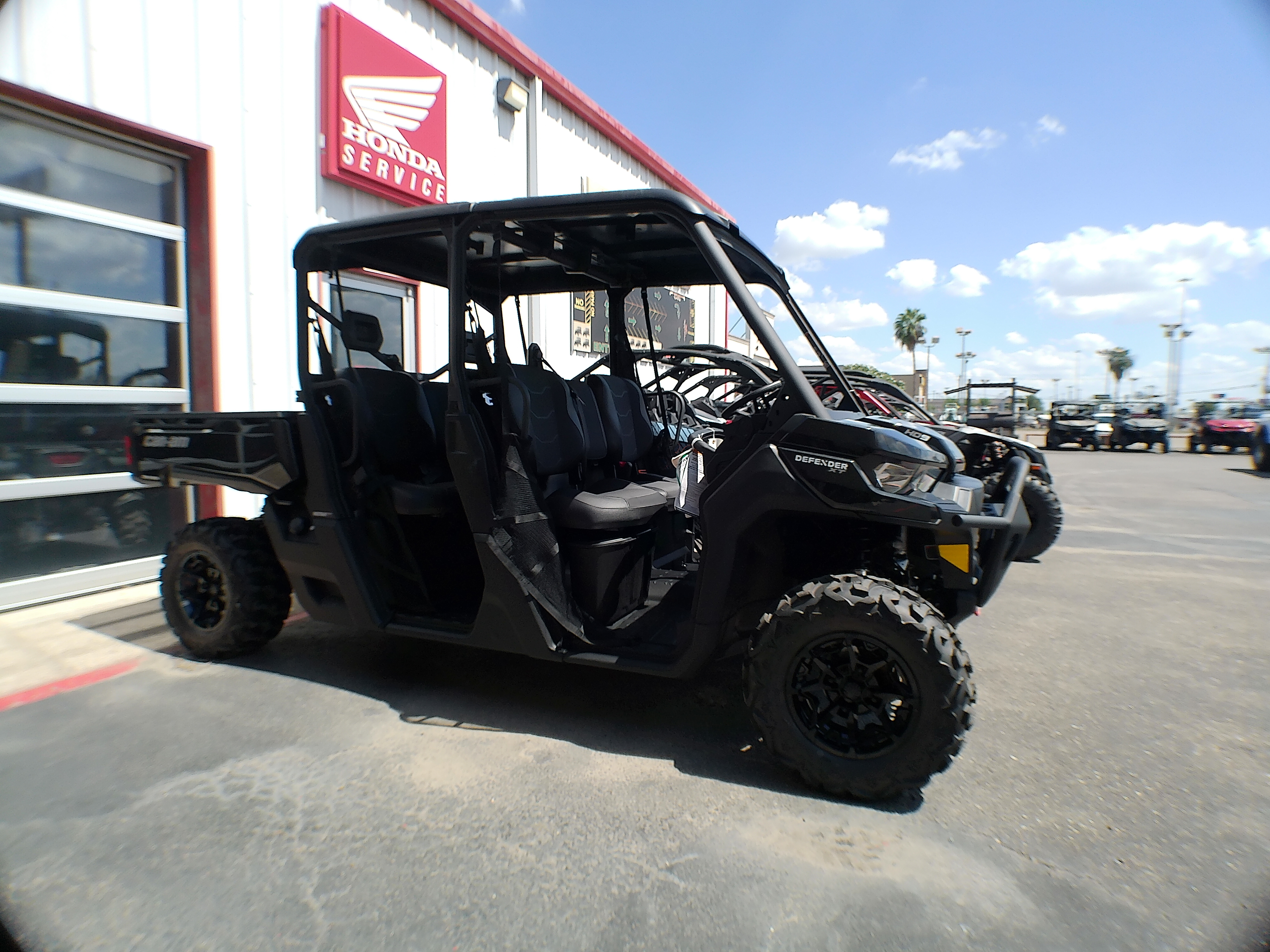 2025 Can-Am SSV DEF MAX XT 62 HD9 BK 25 - Photo 18