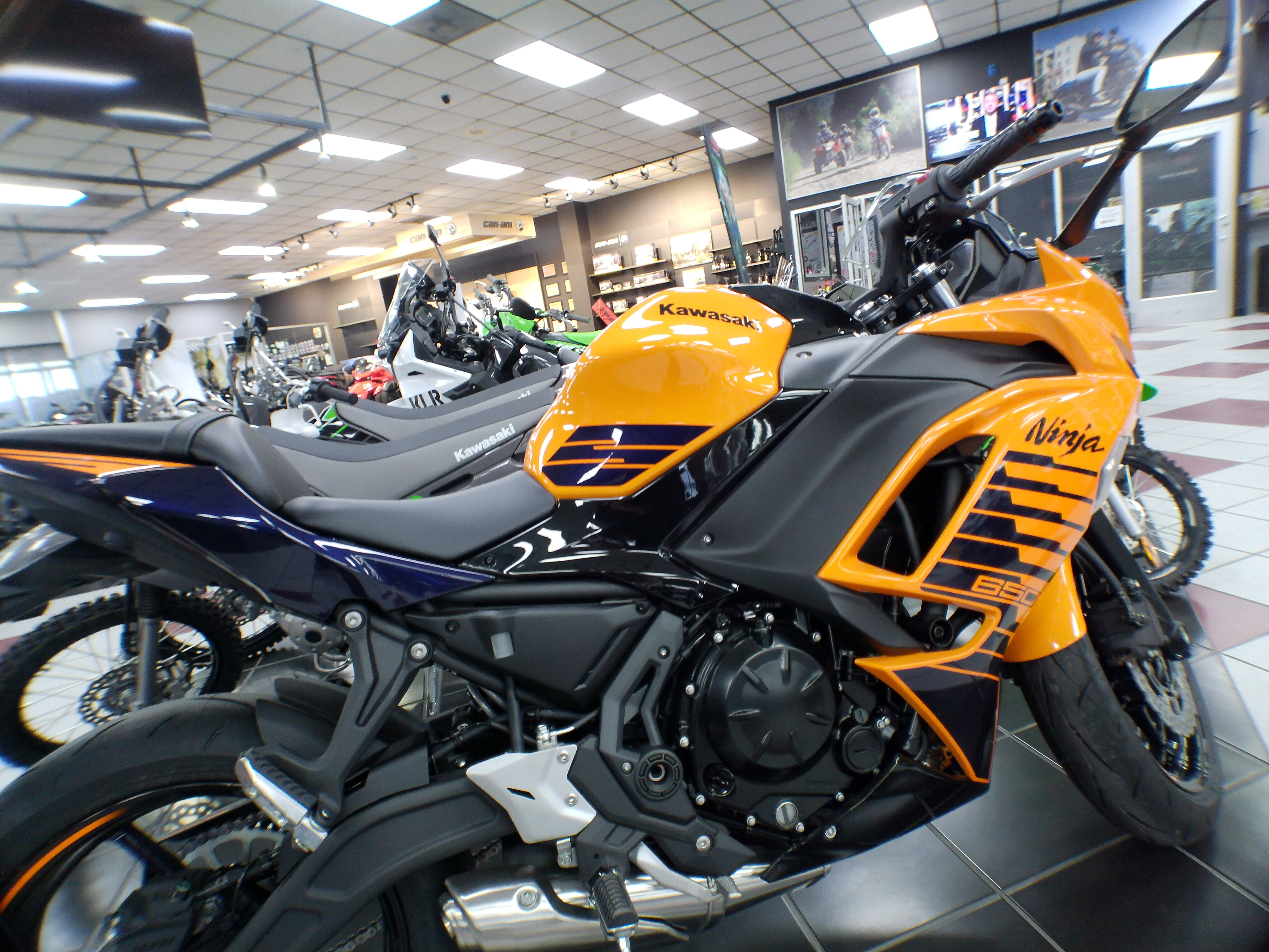 2025 Kawasaki Ninja 650 ABS - Photo 7