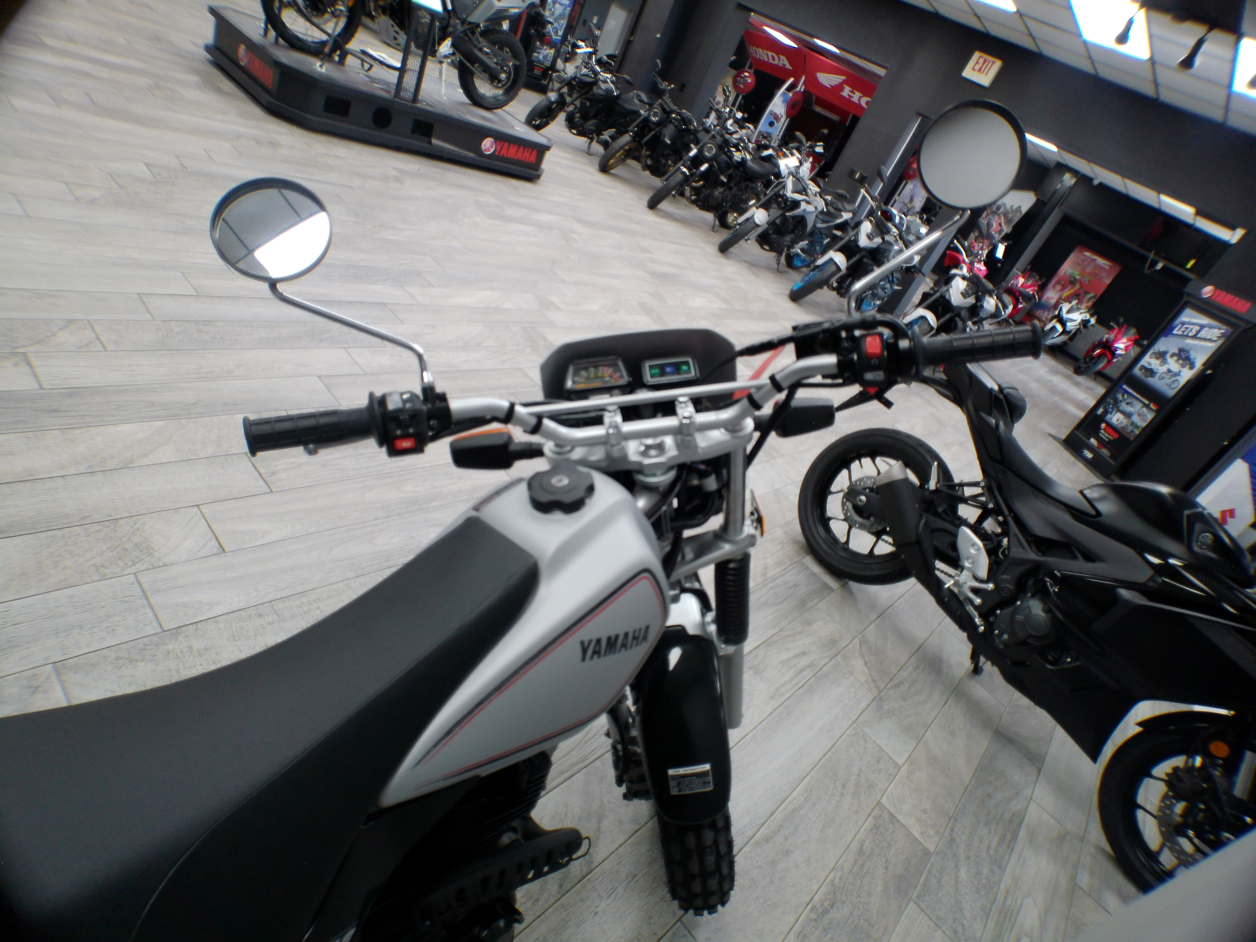 2026 Yamaha TW200 - Photo 7