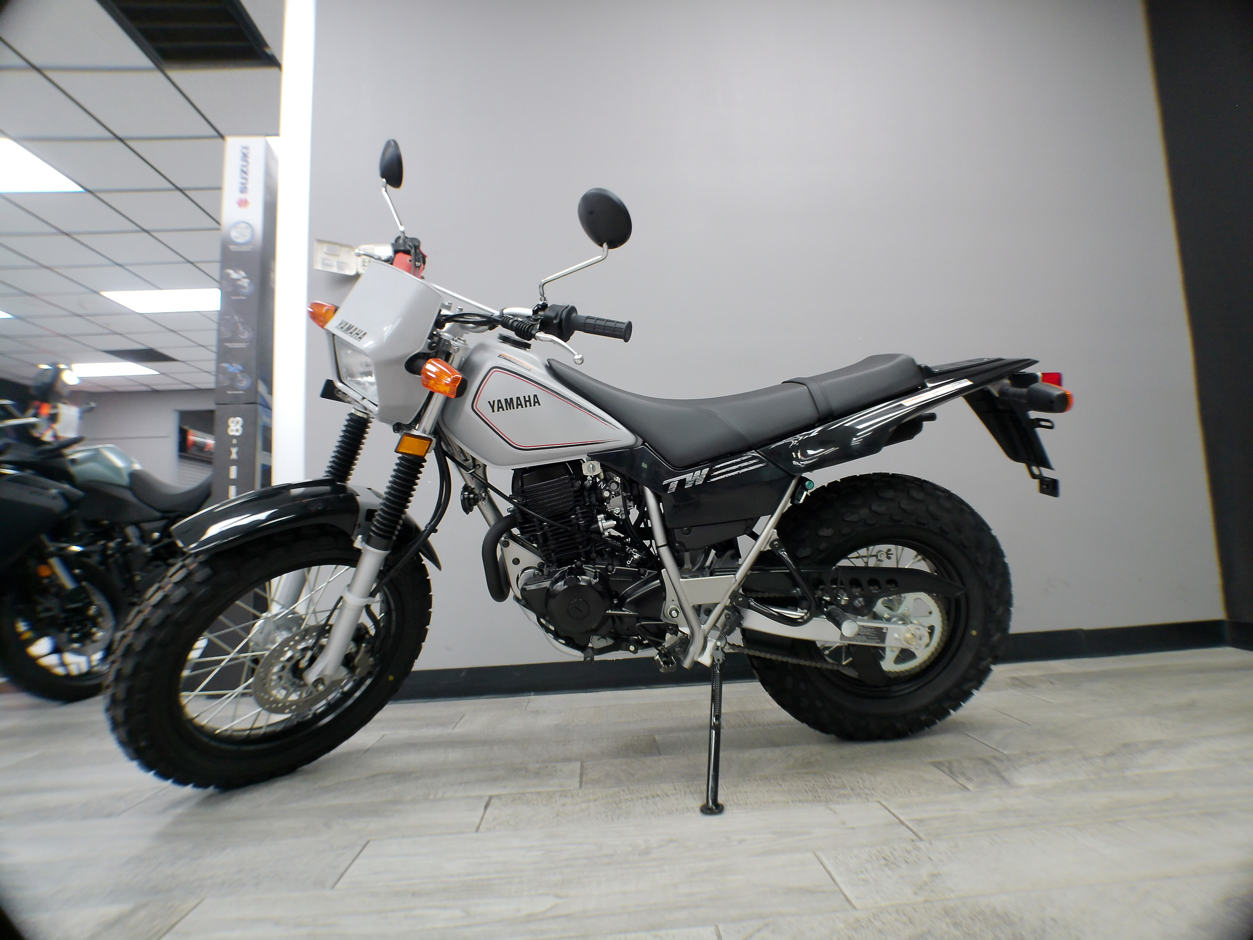2026 Yamaha TW200 - Photo 5