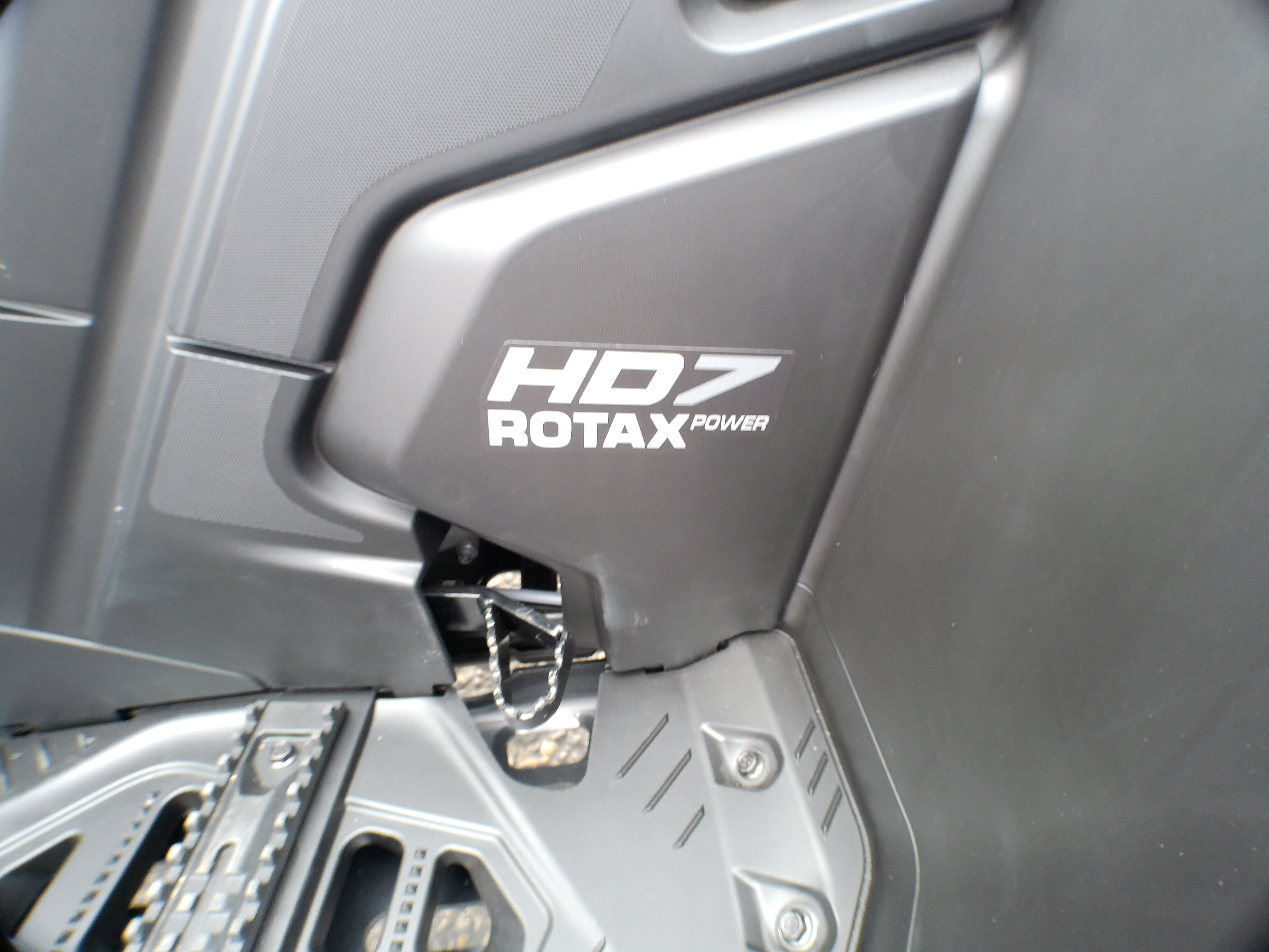 2025 Can-Am OUTL MAX PRO MOS HD7 - Photo 4