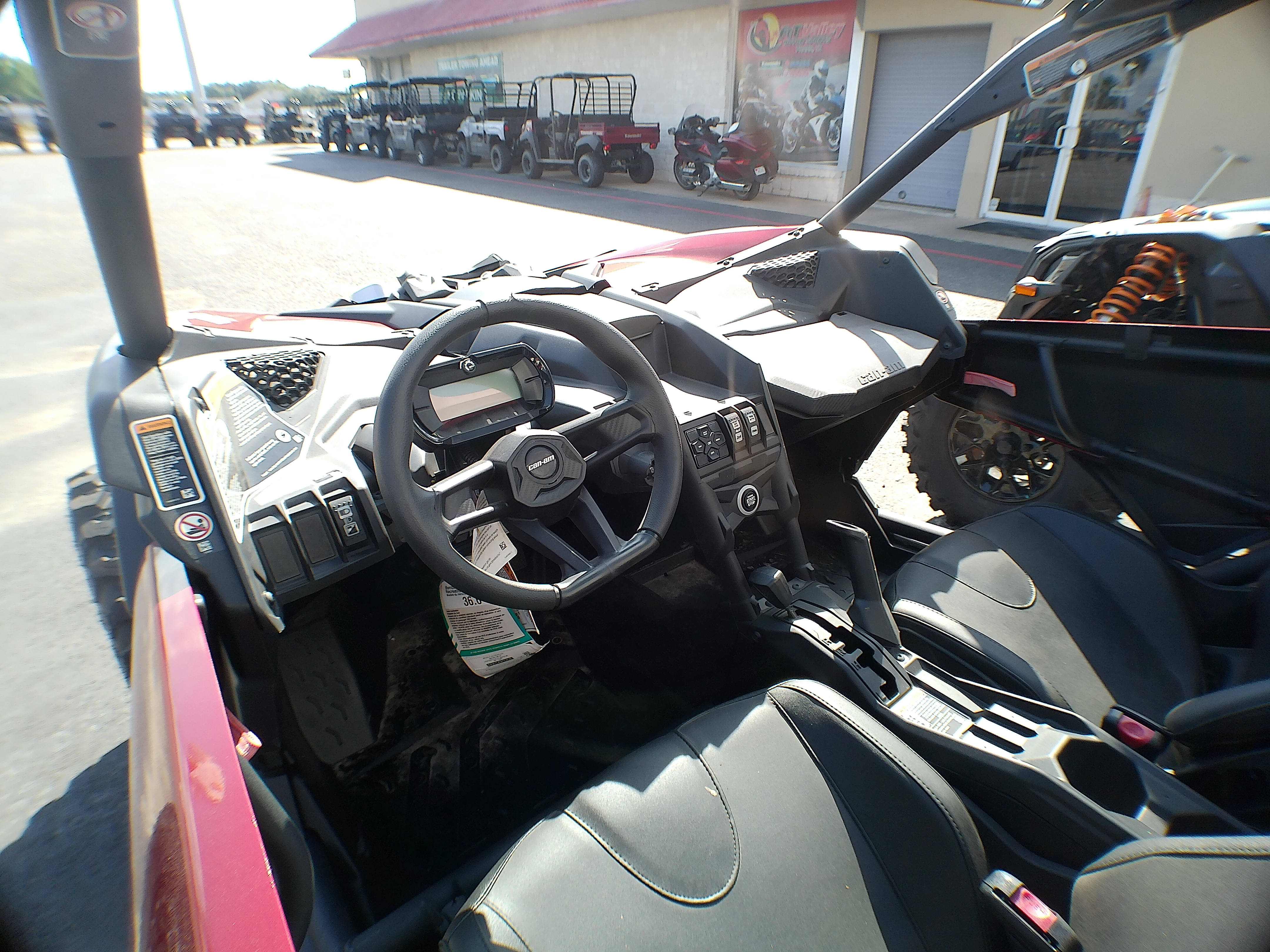2025 Can-Am SSV MAV MAX DS 64 TURB RD 25 - Photo 6