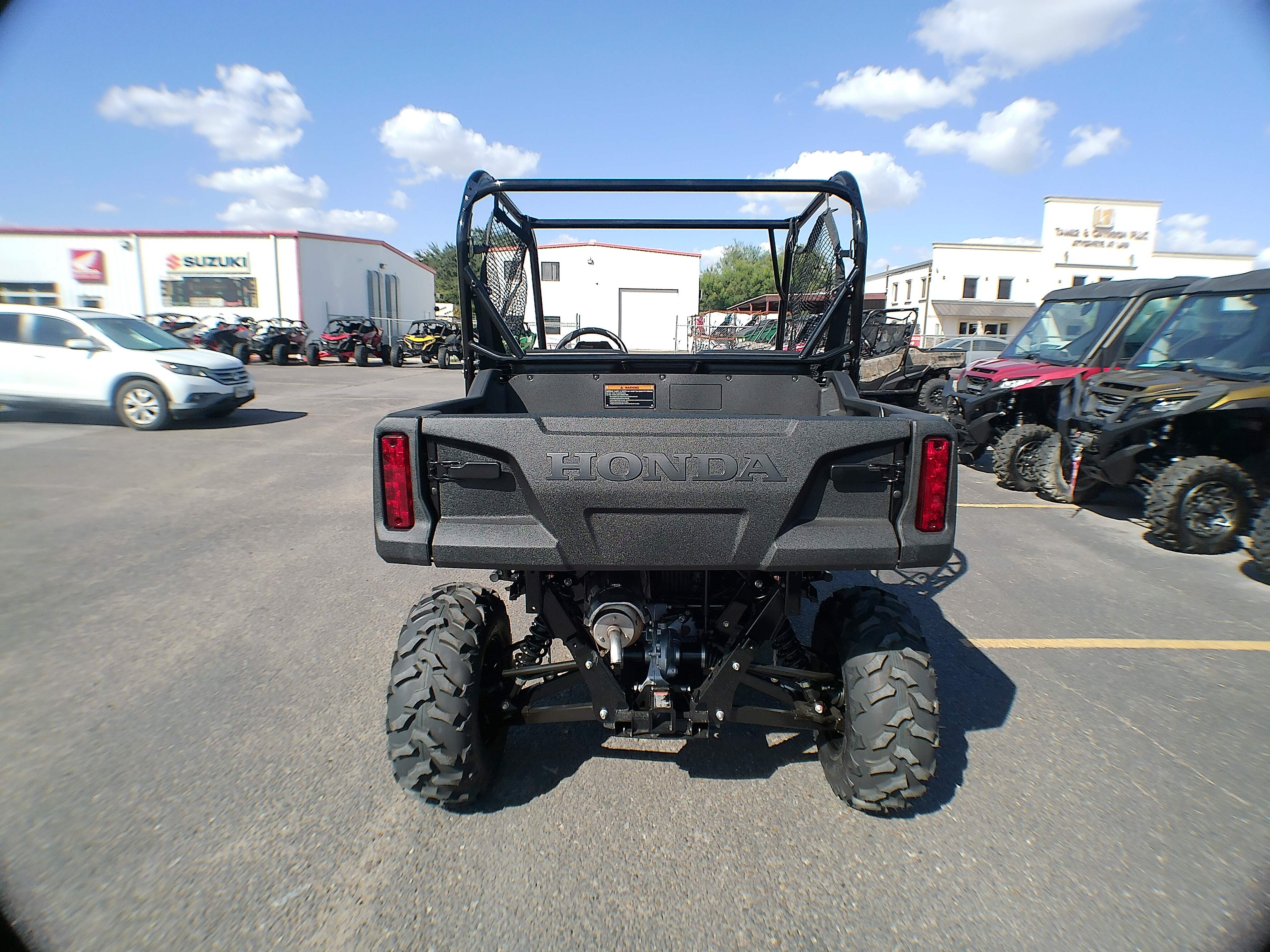 2026 Honda Pioneer 700 - Photo 8