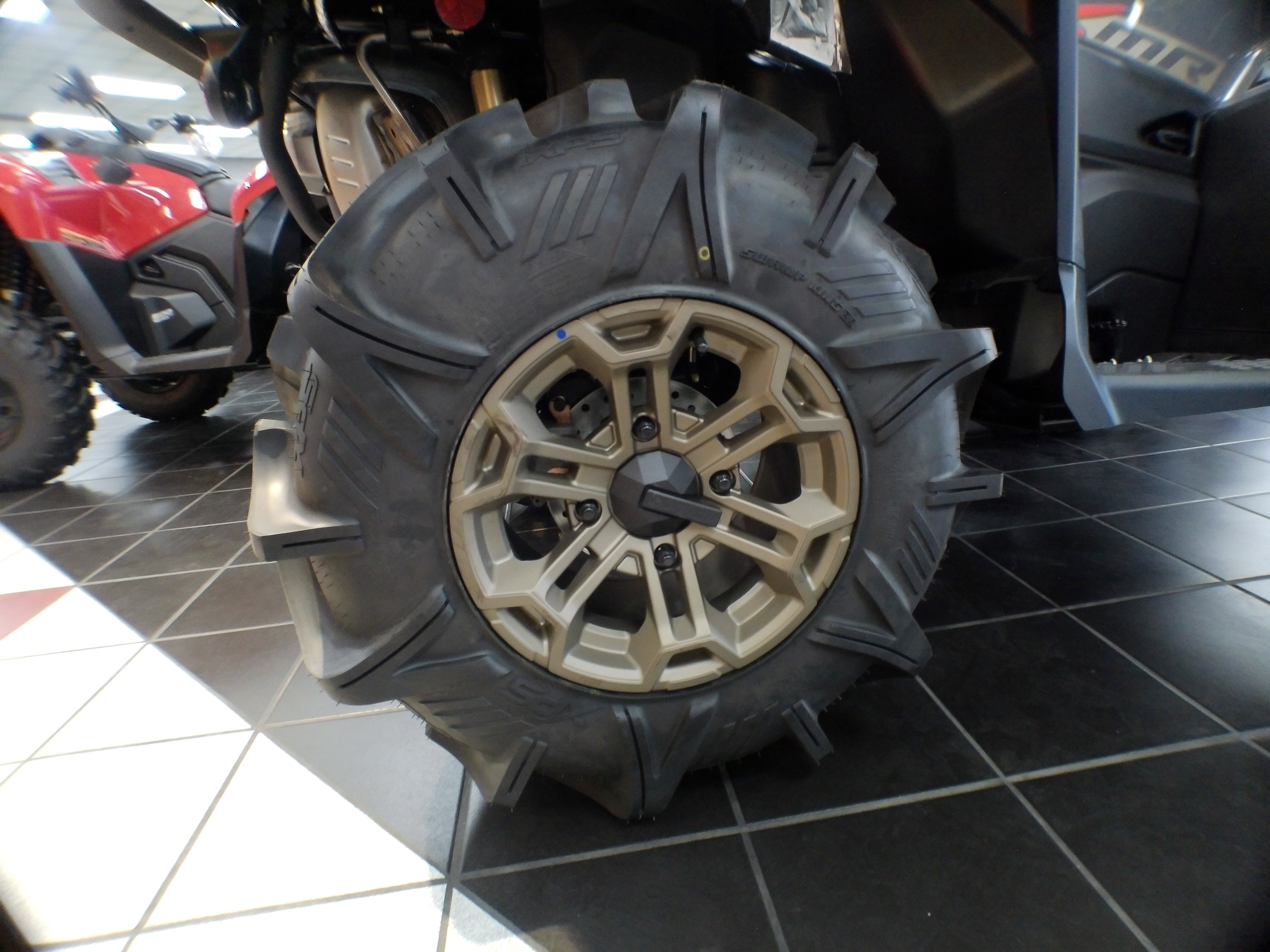 2026 Can-Am ATV OUTL XMR 850 GY 26 - Photo 13