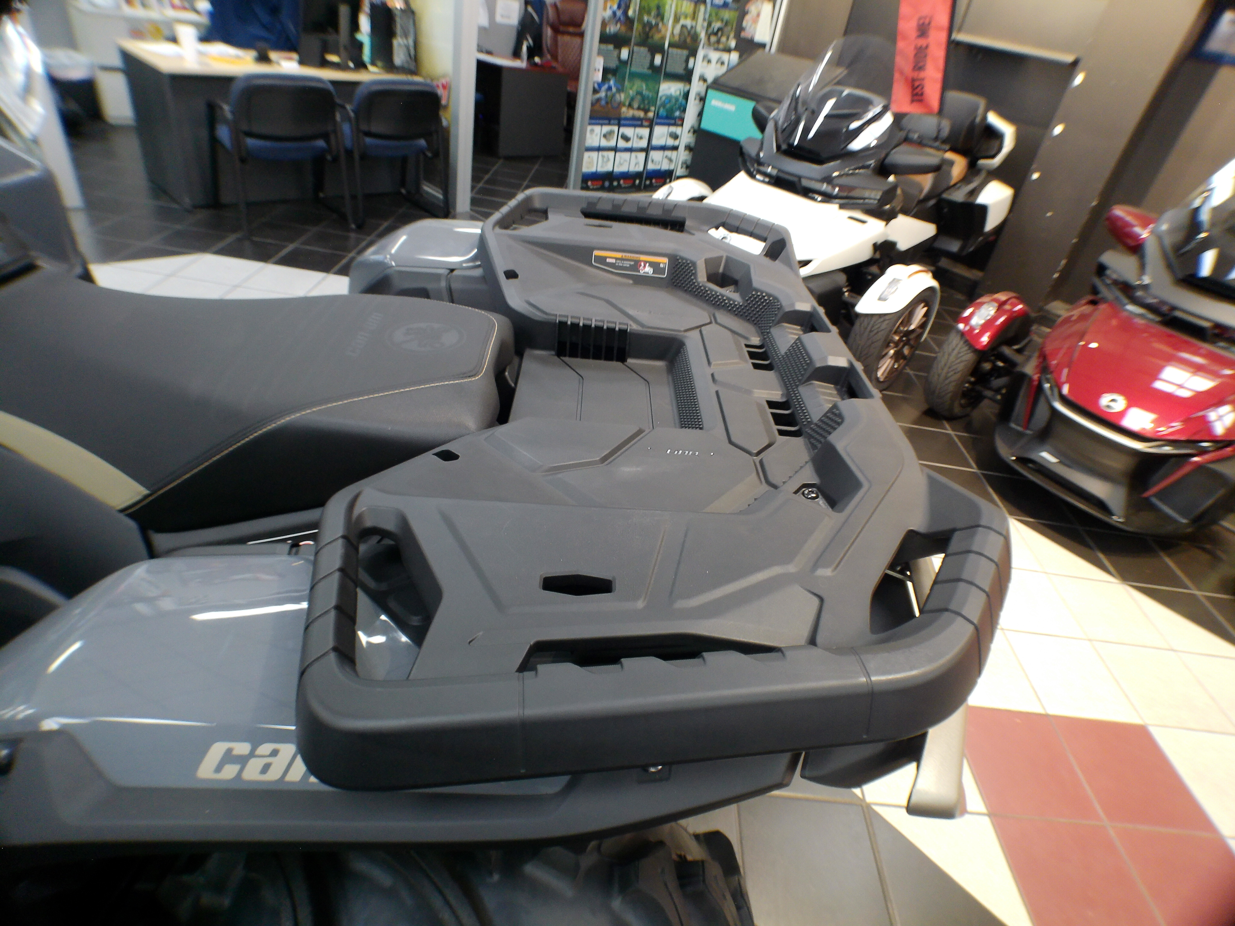 2026 Can-Am ATV OUTL XMR 850 GY 26 - Photo 3