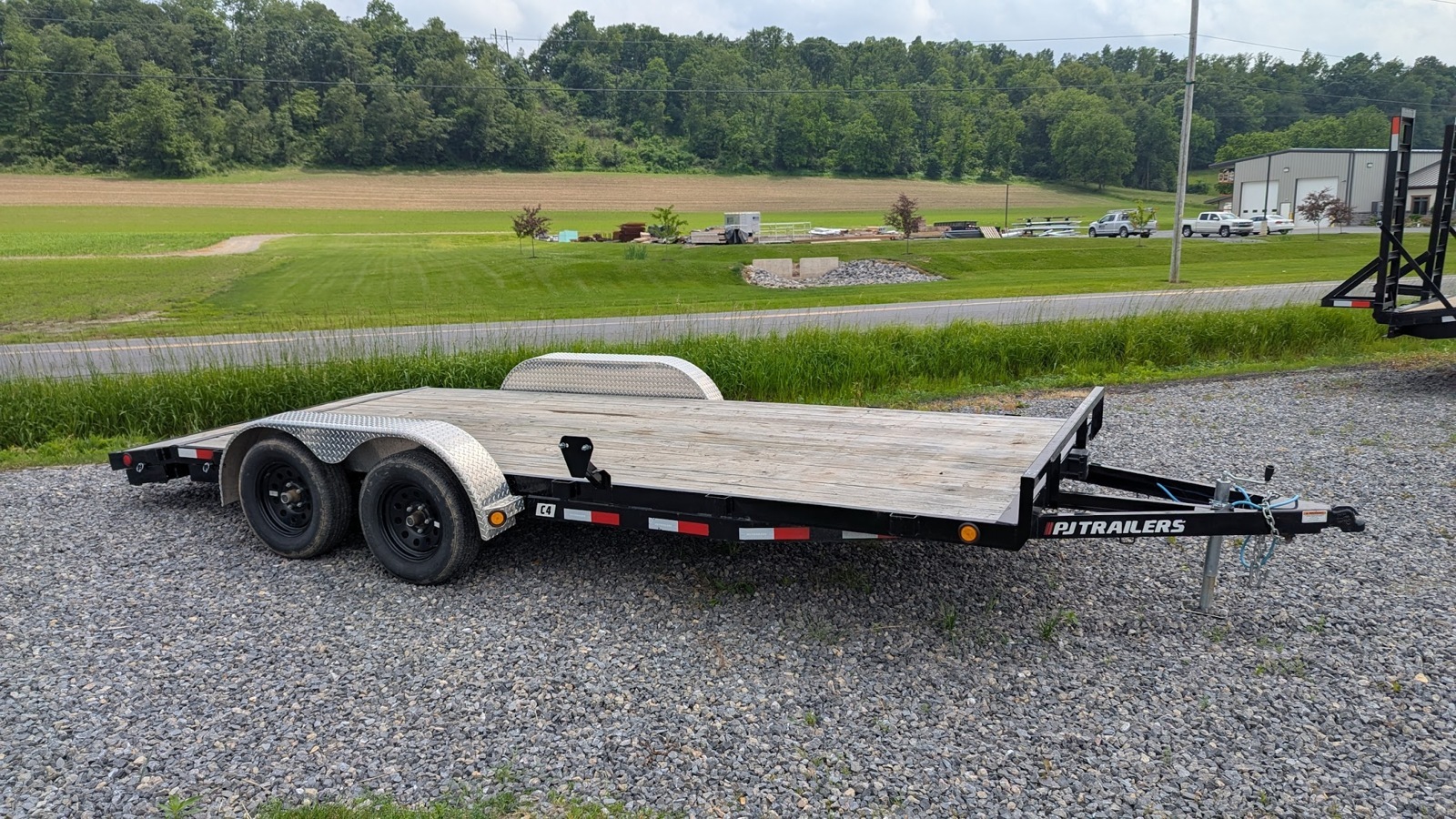 2024 PJ Trailers 18'