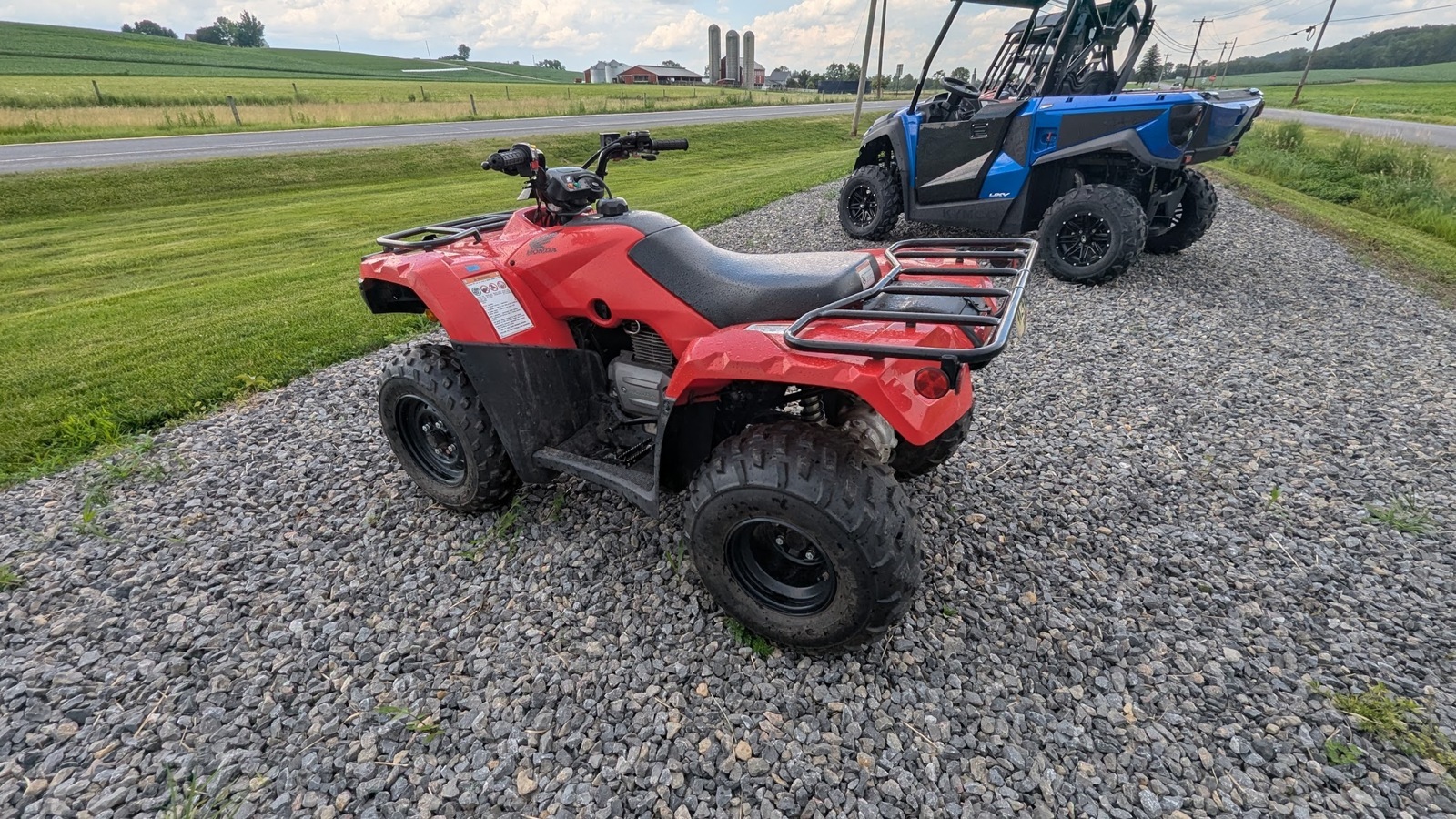 2023 Honda TRX250TM - Photo 2