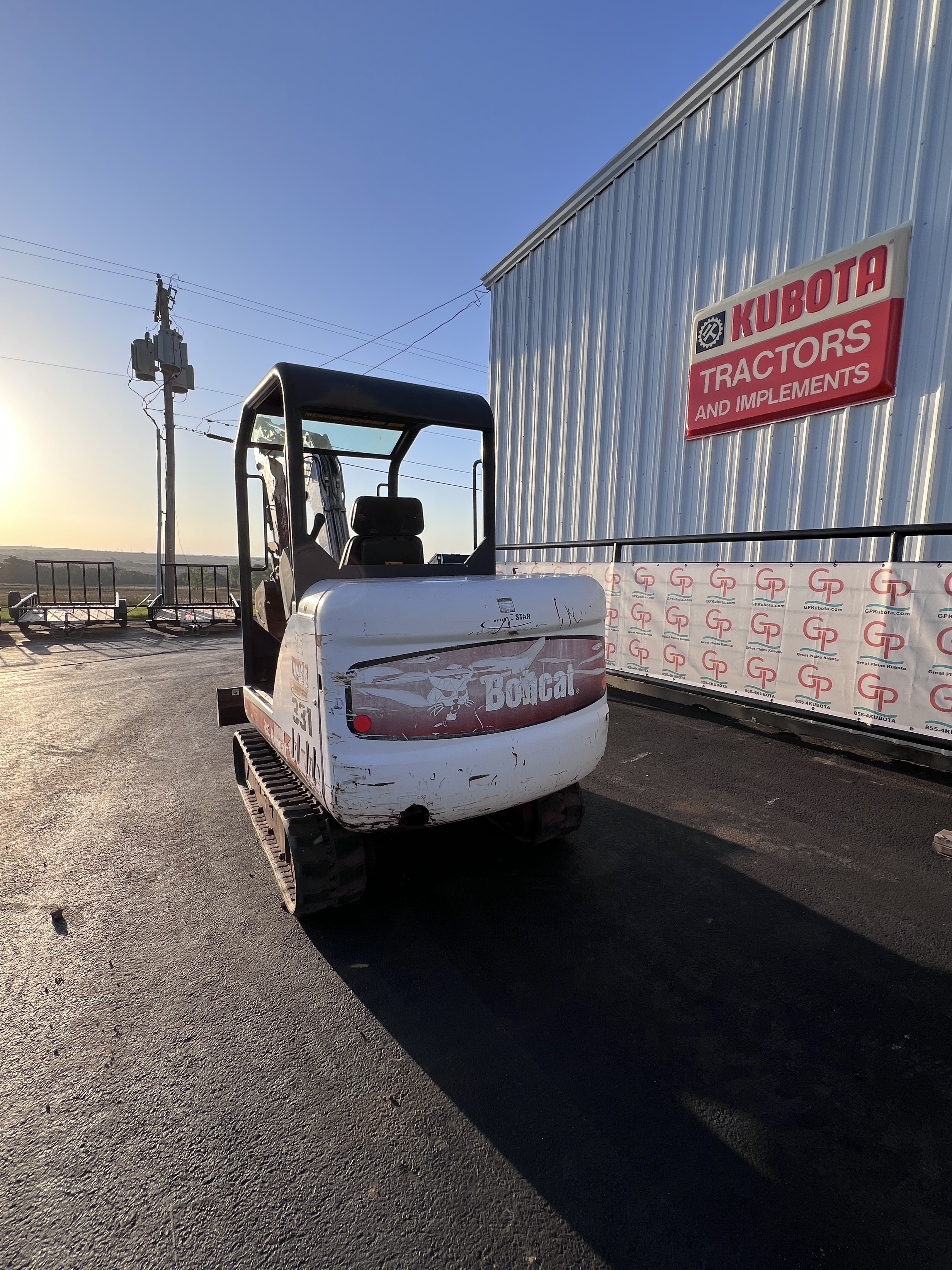 Agricultural Grapples, Excavators and Tractors Great Plains Kubota Ada