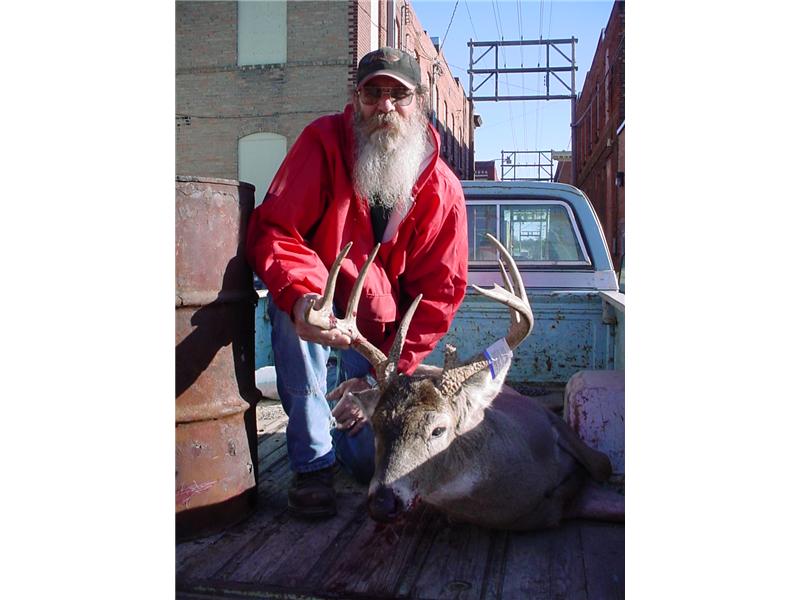 2009 Big Buck Contest Gun & Reel Sports Jamestown, ND (800) 427-2850