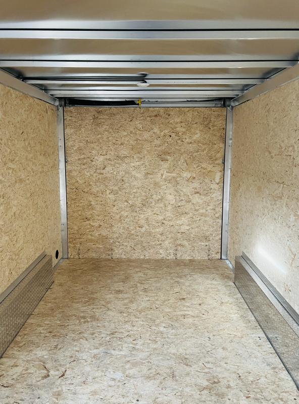 2025 E-Z Hauler photo 3