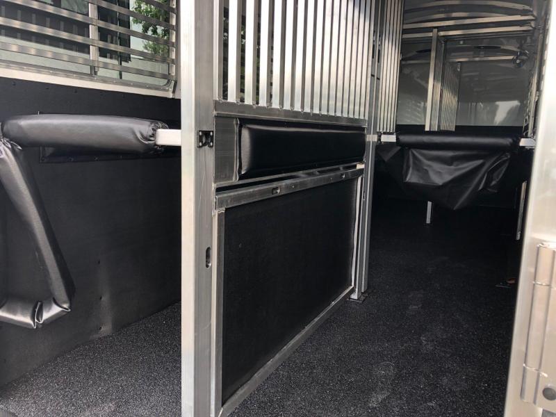 2027 Horse Livestock Trailer photo 2
