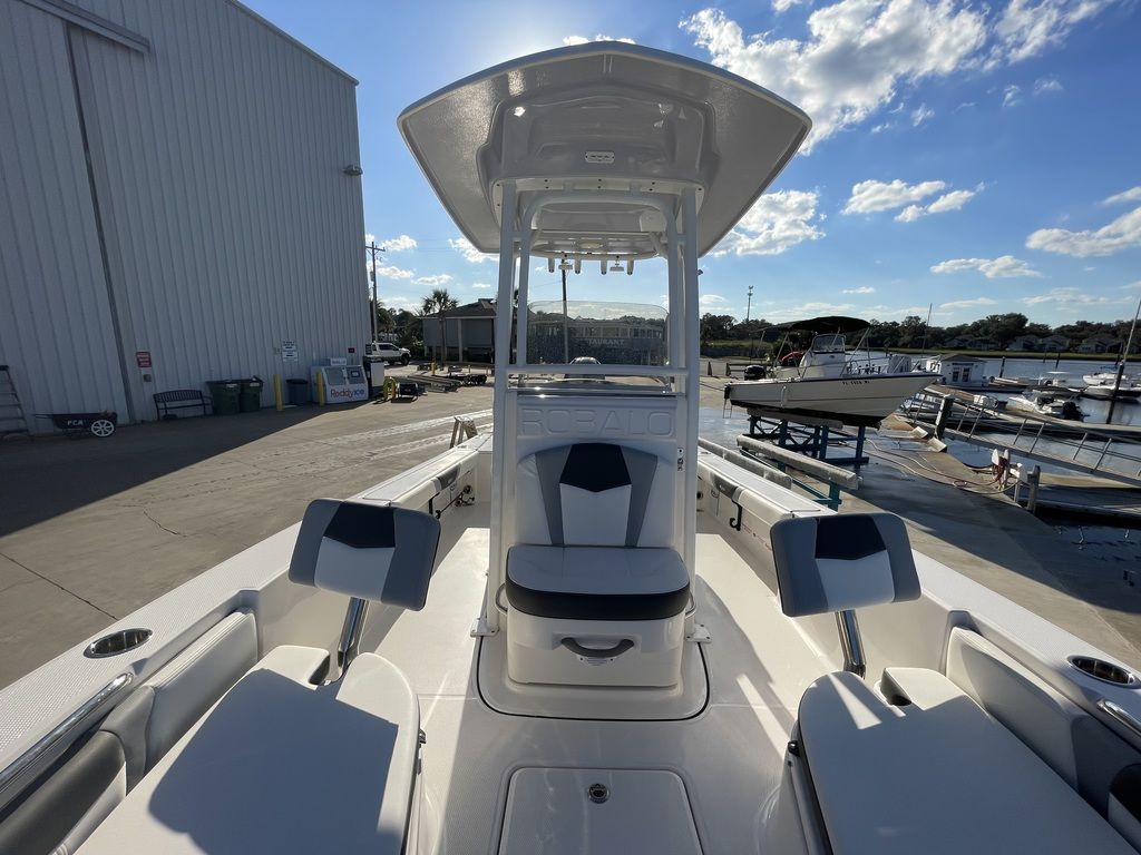 2024 Robalo 226 Cayman for Sale | Jacksonville Boat Sales