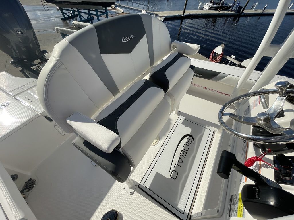 2024 Robalo 226 Cayman for Sale | Jacksonville Boat Sales